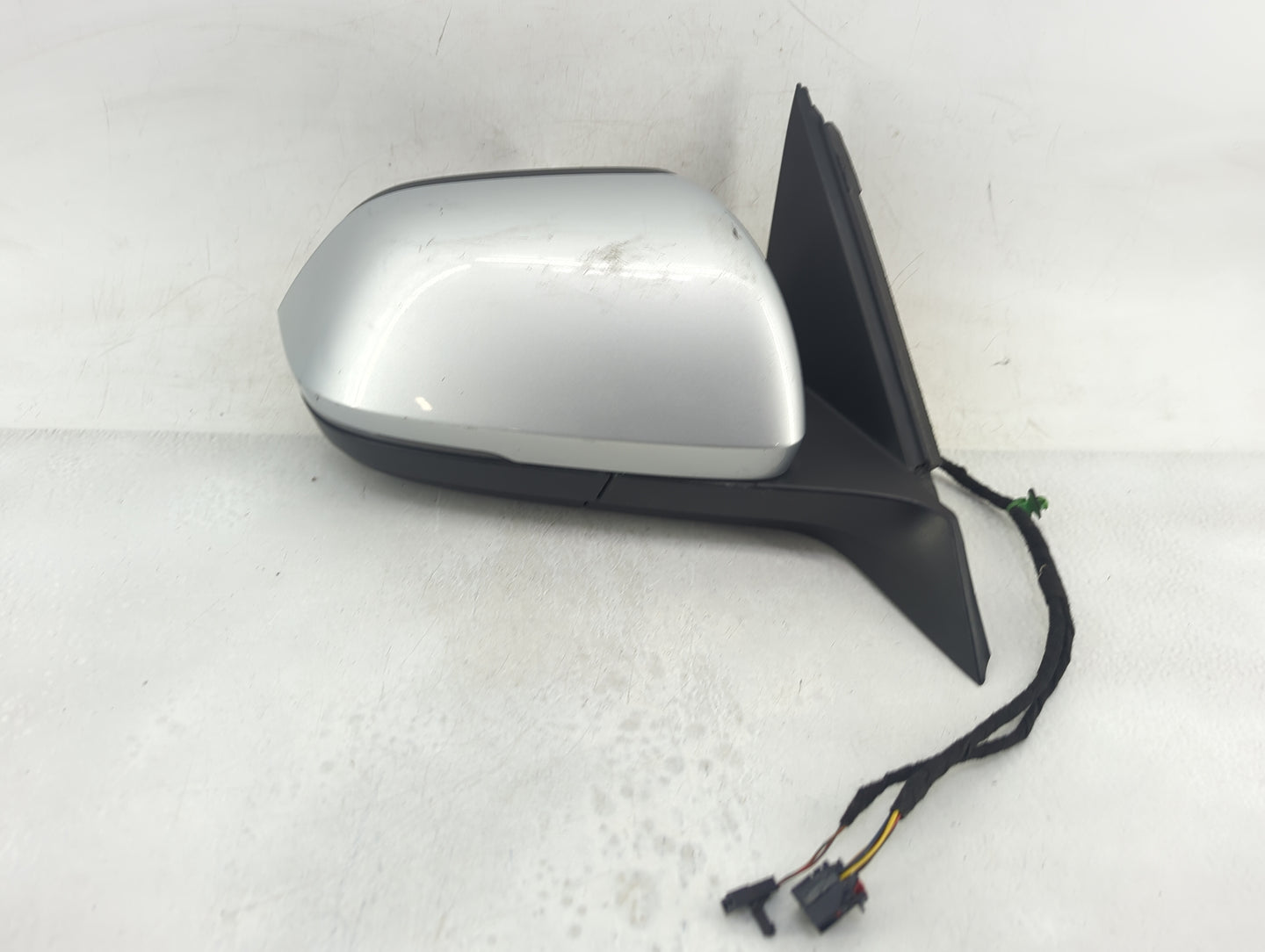 2019 Volkswagen Atlas Passenger Side View Mirror - Right Door Mirror OEM Used - Oemusedautoparts1.com