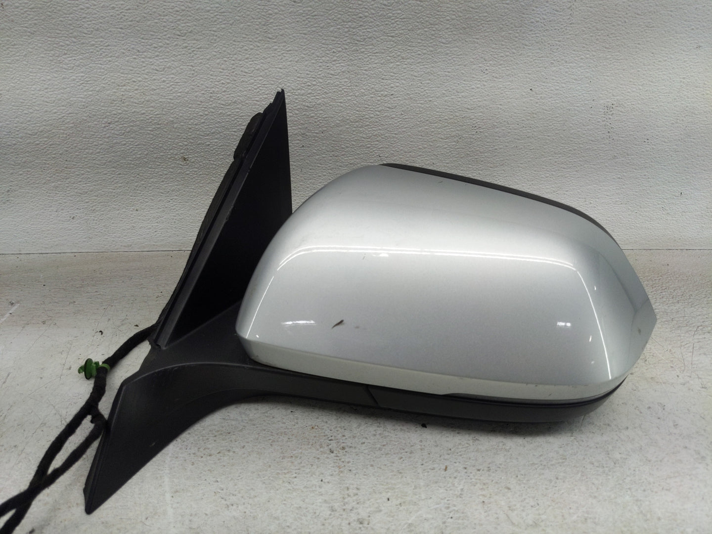 2019 Volkswagen Atlas Driver Side View Mirror - Left Door Mirror OEM Used - Oemusedautoparts1.com