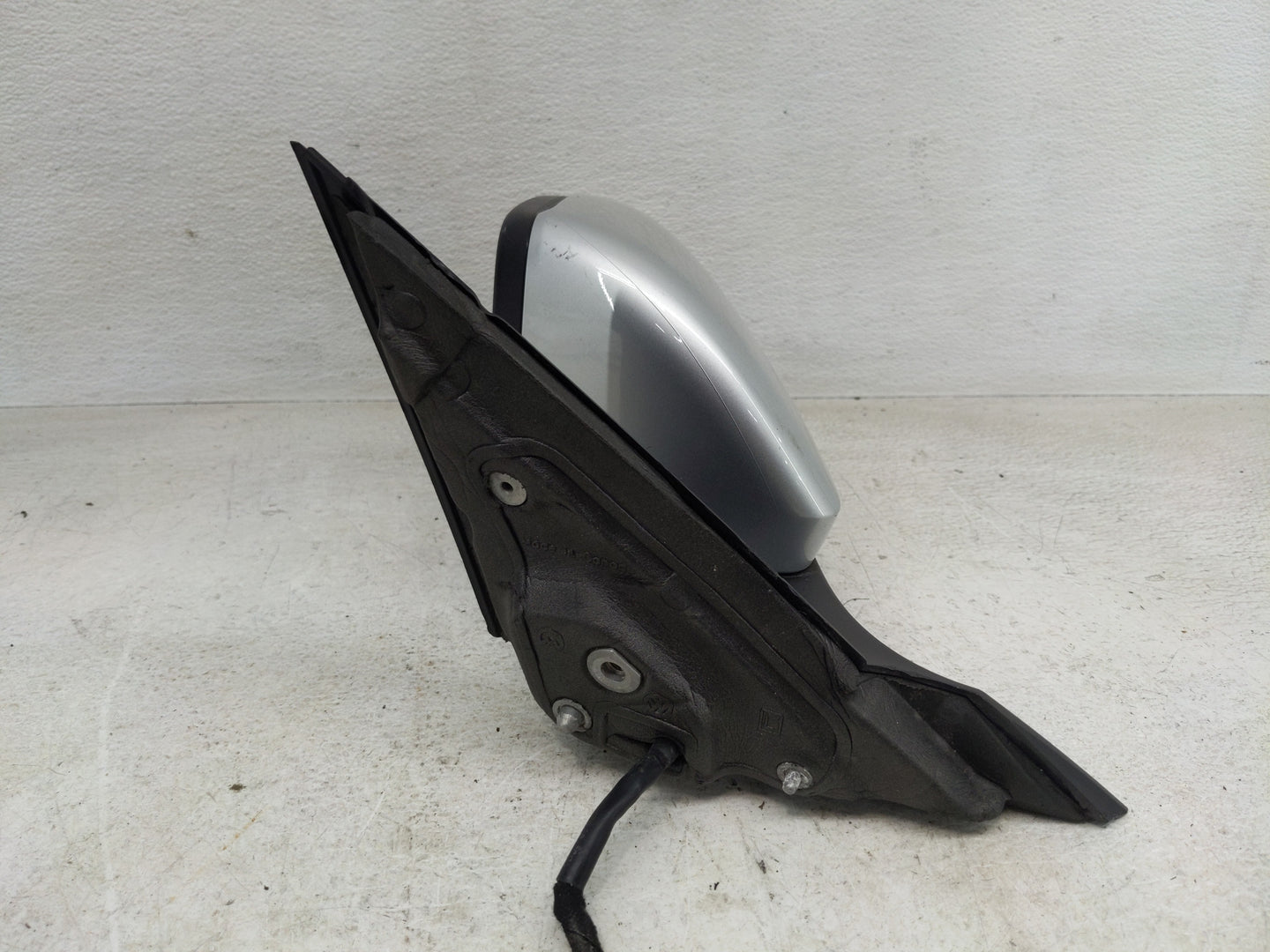 2019 Volkswagen Atlas Driver Side View Mirror - Left Door Mirror OEM Used - Oemusedautoparts1.com