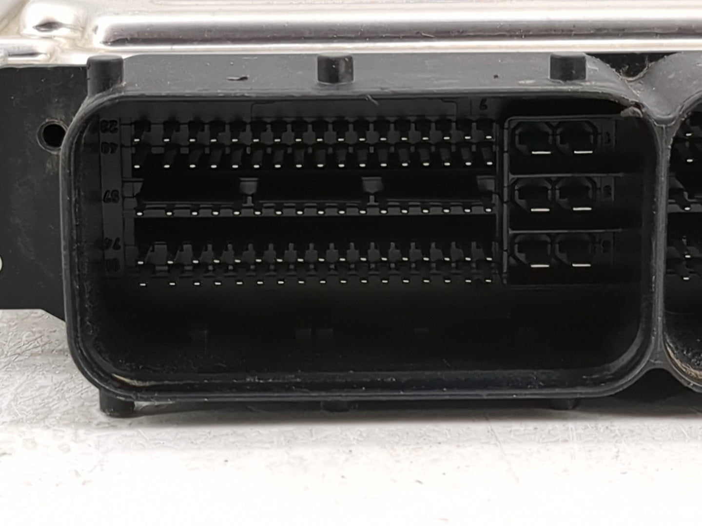2018-2019 Volkswagen Atlas PCM Engine Control Computer ECU ECM PCU OEM P/N:03H 907 309 K 0 261 S15 878 Fits Fits 2018 2019 O