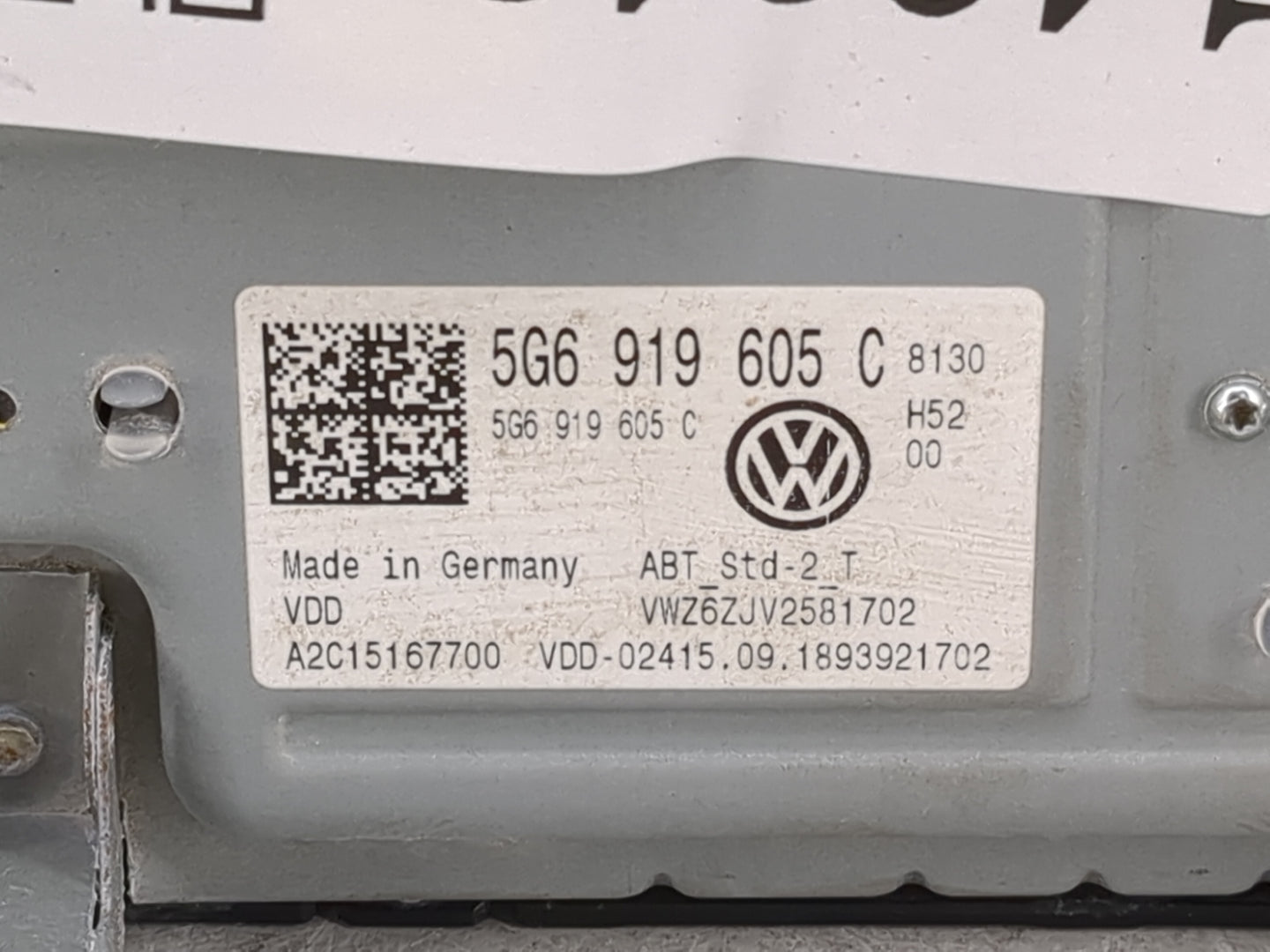2018-2022 Volkswagen Atlas Information Display Screen 1468423 - Oemusedautoparts1.com