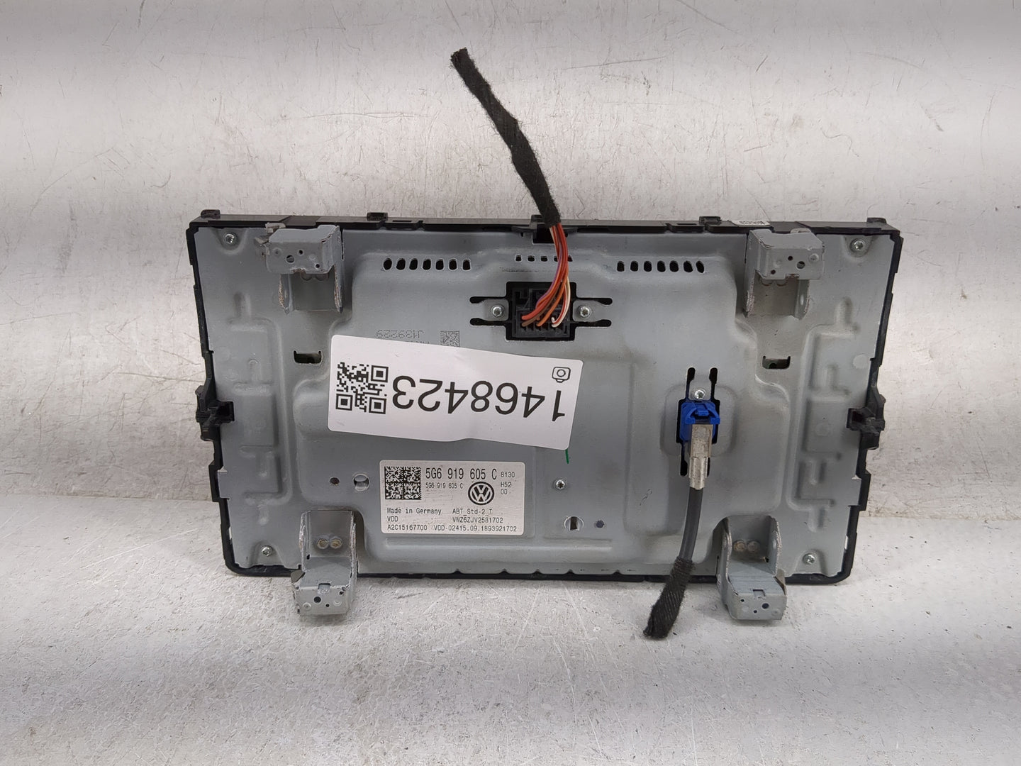 2018-2022 Volkswagen Atlas Information Display Screen 1468423 - Oemusedautoparts1.com