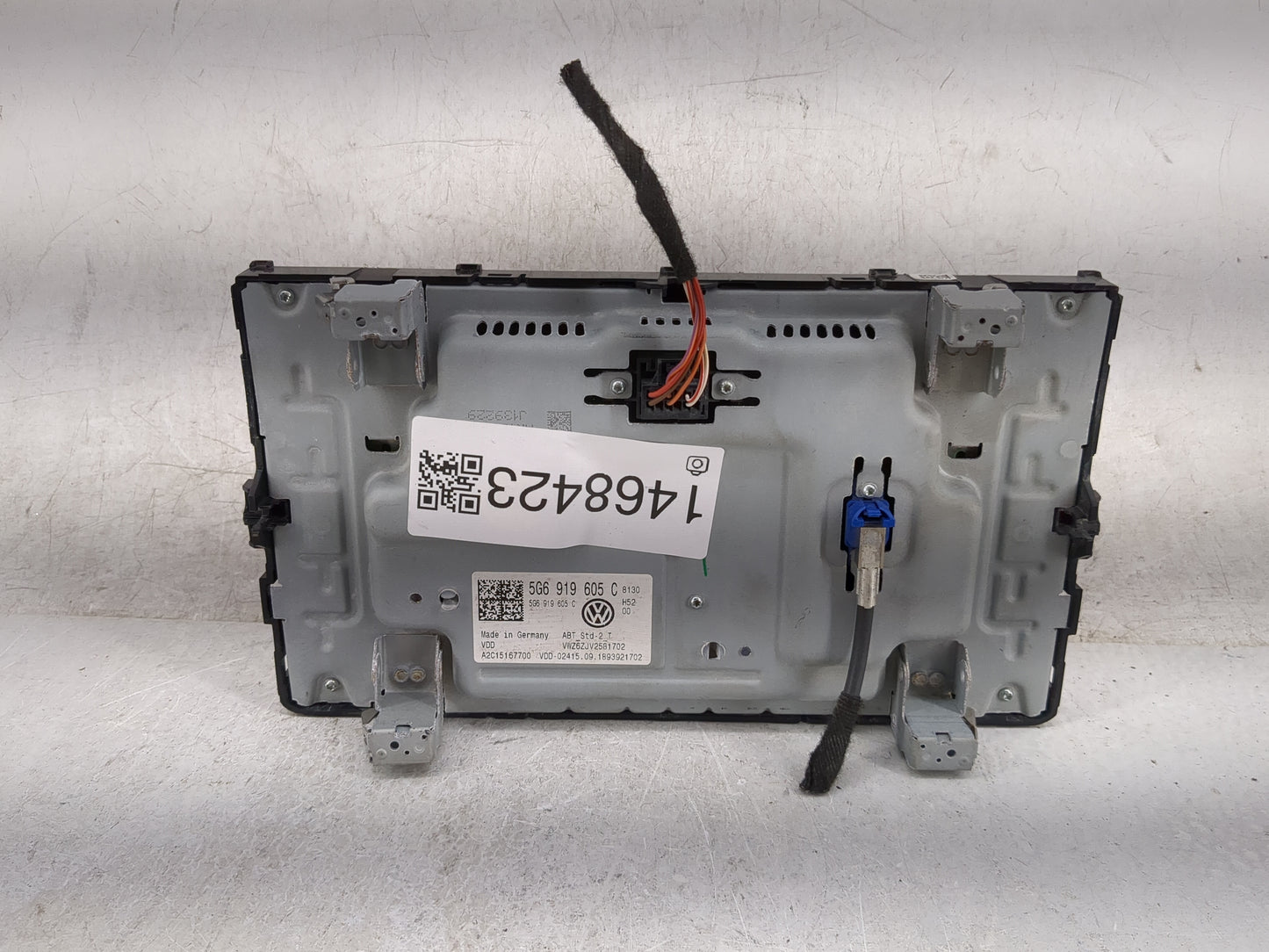 2018-2022 Volkswagen Atlas Information Display Screen 1468423 - Oemusedautoparts1.com