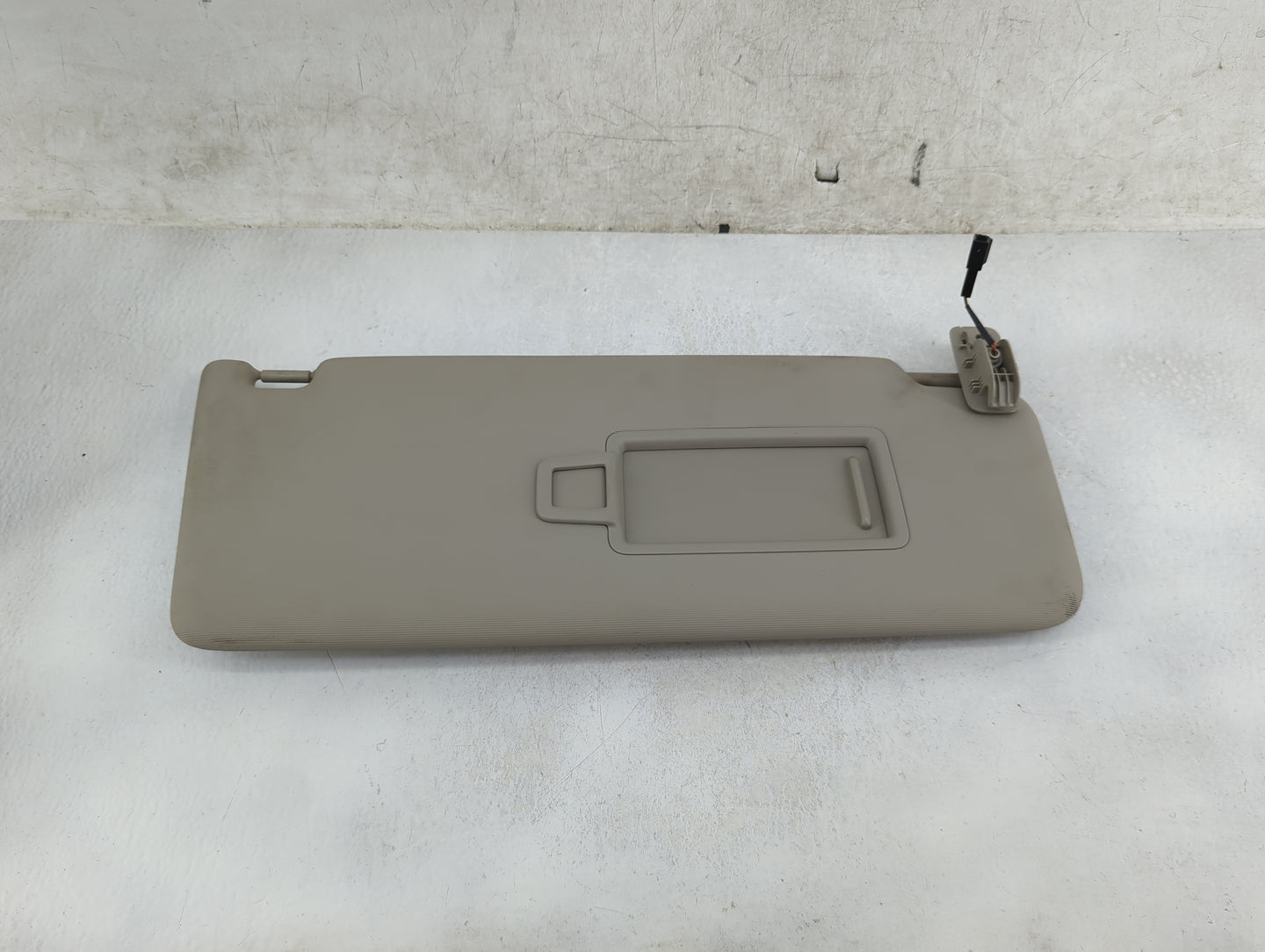 2018-2022 Volkswagen Atlas Sun Visor Shade Replacement Passenger Right Mirror Fits Fits 2018 2019 2020 2021 2022 OEM Used Au