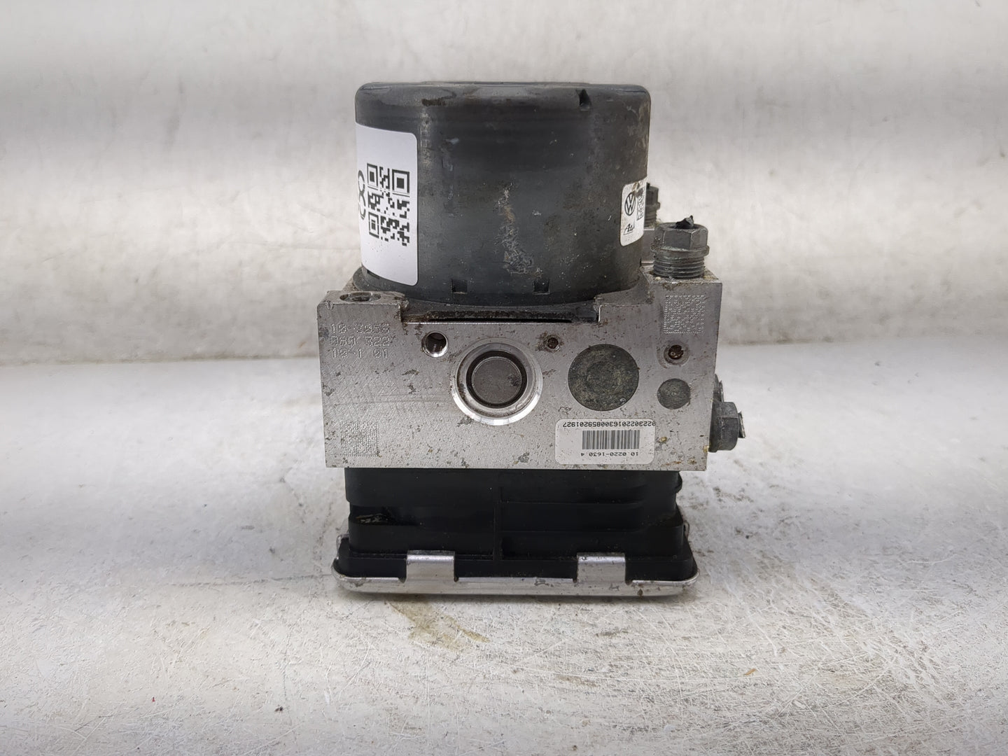 2019 Volkswagen Atlas ABS Pump Control Module Replacement P/N:5Q0614517DT 10.0220-1630.4 Fits OEM Used Auto Parts - Oemuseda