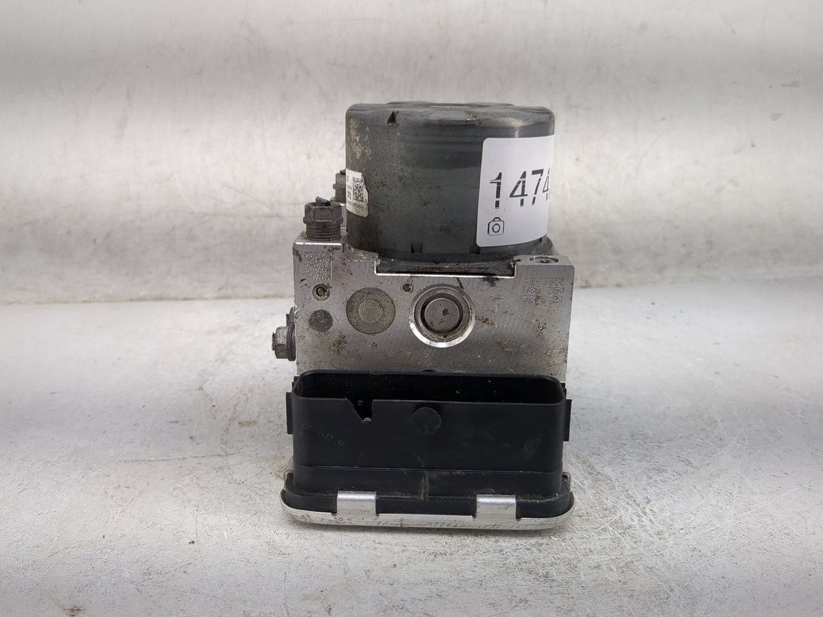 2019 Volkswagen Atlas Anti-Lock Brake ABS Pump Module Actuator OEM P/N:5Q0614517DT 10.0220-1630.4 Fits OEM Used Auto Parts -