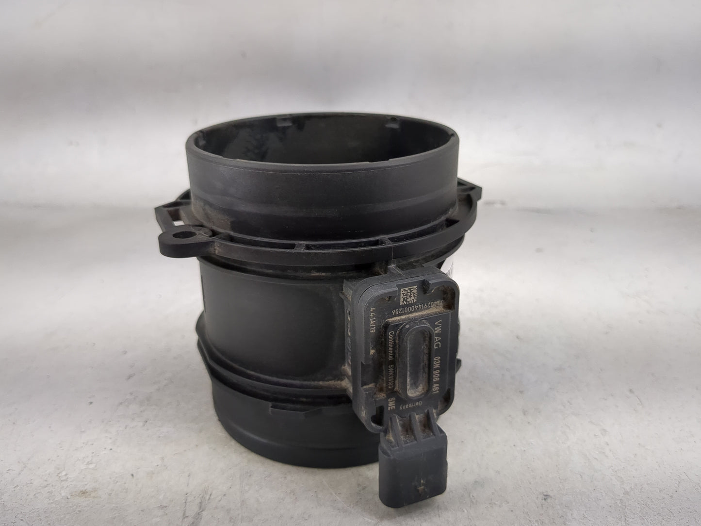 2018-2022 Volkswagen Atlas Mass Air Flow Meter Maf 1486603 - Oemusedautoparts1.com