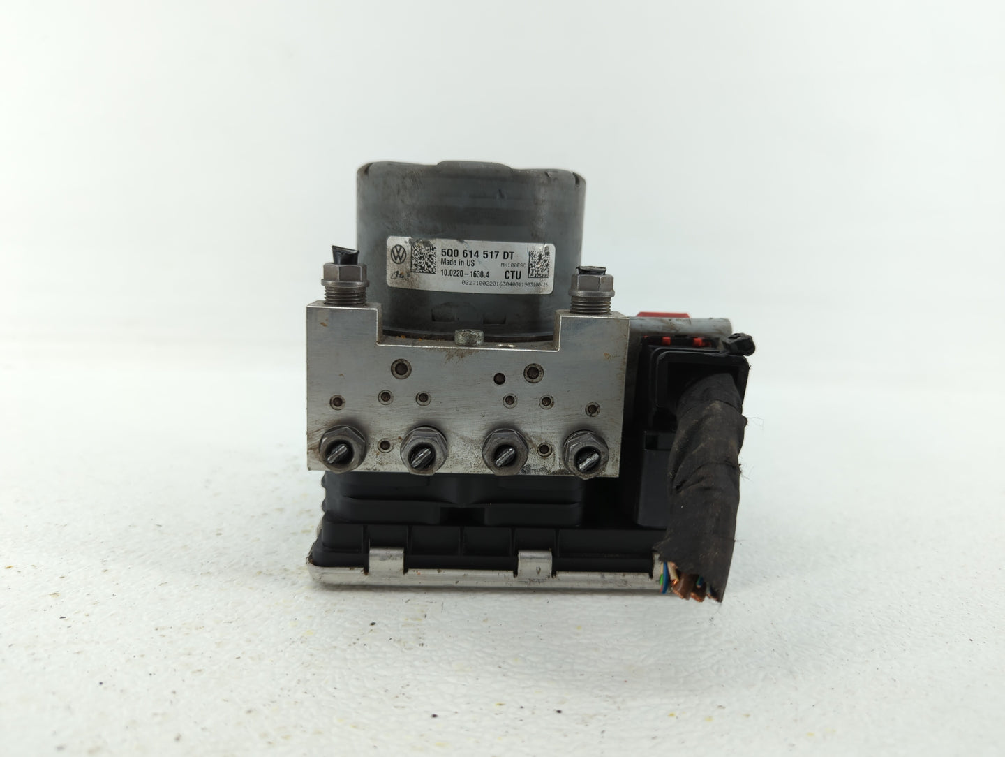 2018-2019 Volkswagen Atlas ABS Pump Control Module Replacement P/N:5Q0 614 517 Fits Fits 2018 2019 OEM Used Auto Parts - Oem