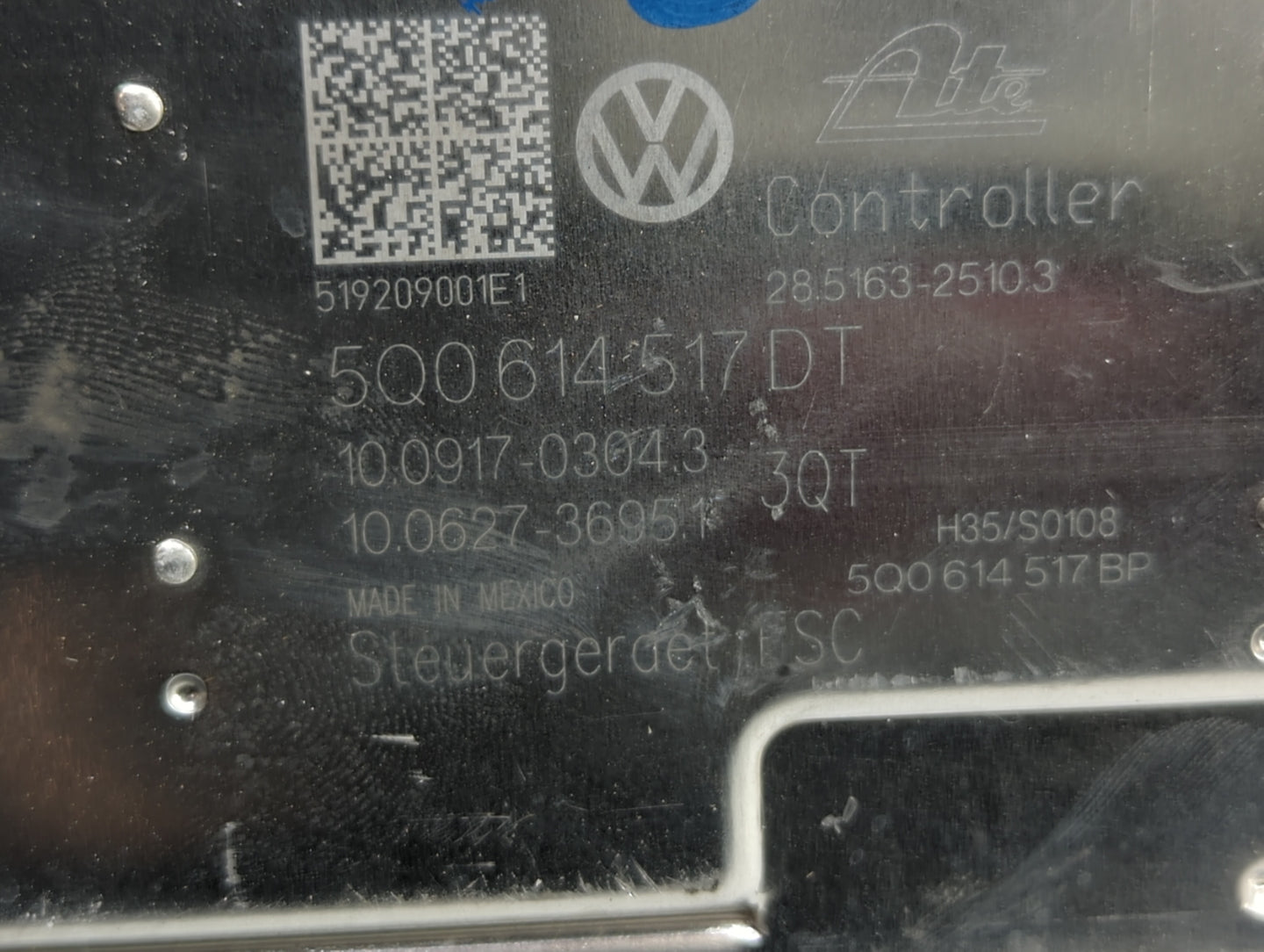 2019 Volkswagen Atlas ABS Pump Control Module Replacement P/N:5Q0 614 517 Fits OEM Used Auto Parts - Oemusedautoparts1.com