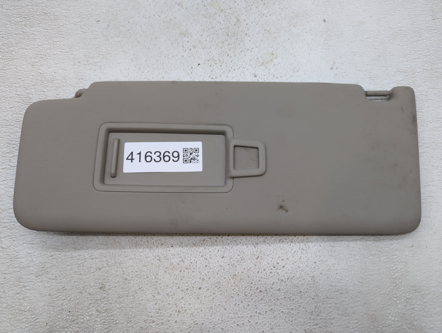 2020-2022 Volkswagen Atlas Sun Visor Shade Replacement Driver Left Mirror Fits Fits 2020 2021 2022 OEM Used Auto Parts - Oem