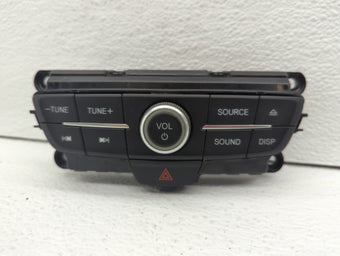 compare product 2019 Volkswagen Atlas Climate Control Module Temperature AC/Heater Replacement P/N:F1CT18K811HC Fits OEM Used Auto Parts