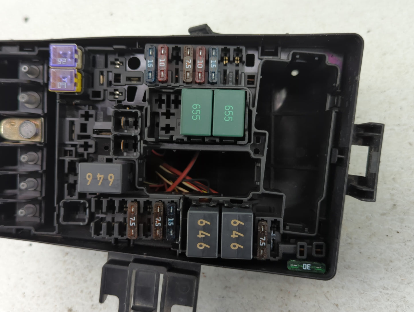 2020-2022 Volkswagen Atlas Fusebox Fuse Box Panel Relay Module P/N:5Q0.907.361.D Fits Fits 2020 2021 2022 OEM Used Auto Part