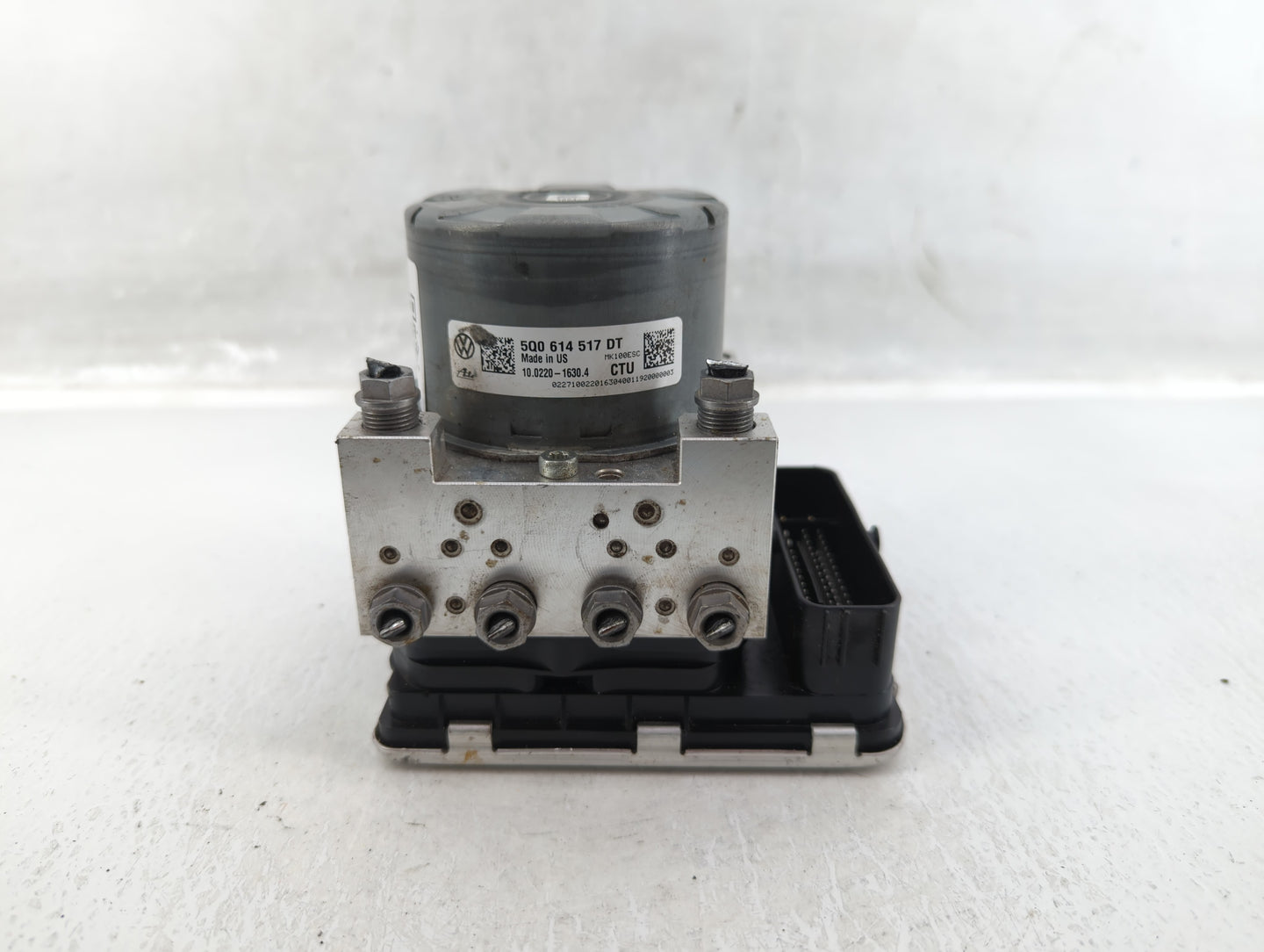 2019 Volkswagen Atlas ABS Pump Control Module Replacement P/N:5Q0 614 517 DT Fits OEM Used Auto Parts - Oemusedautoparts1.co