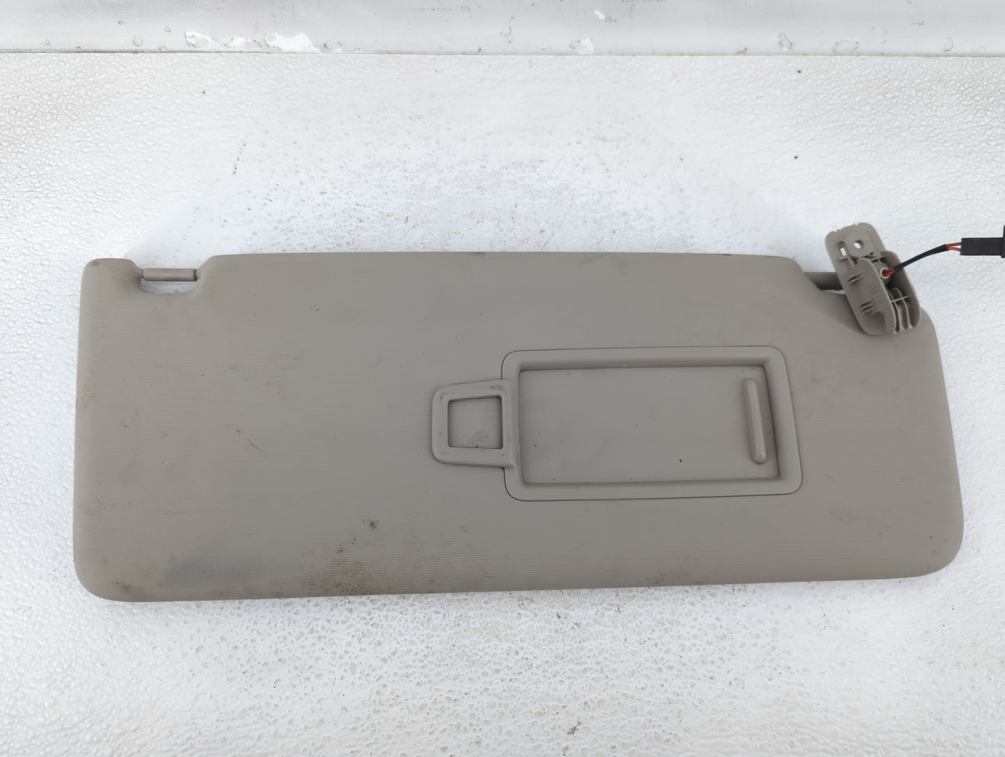 2018-2022 Volkswagen Atlas Sun Visor Shade Replacement Passenger Right Mirror Fits Fits 2018 2019 2020 2021 2022 OEM Used Au