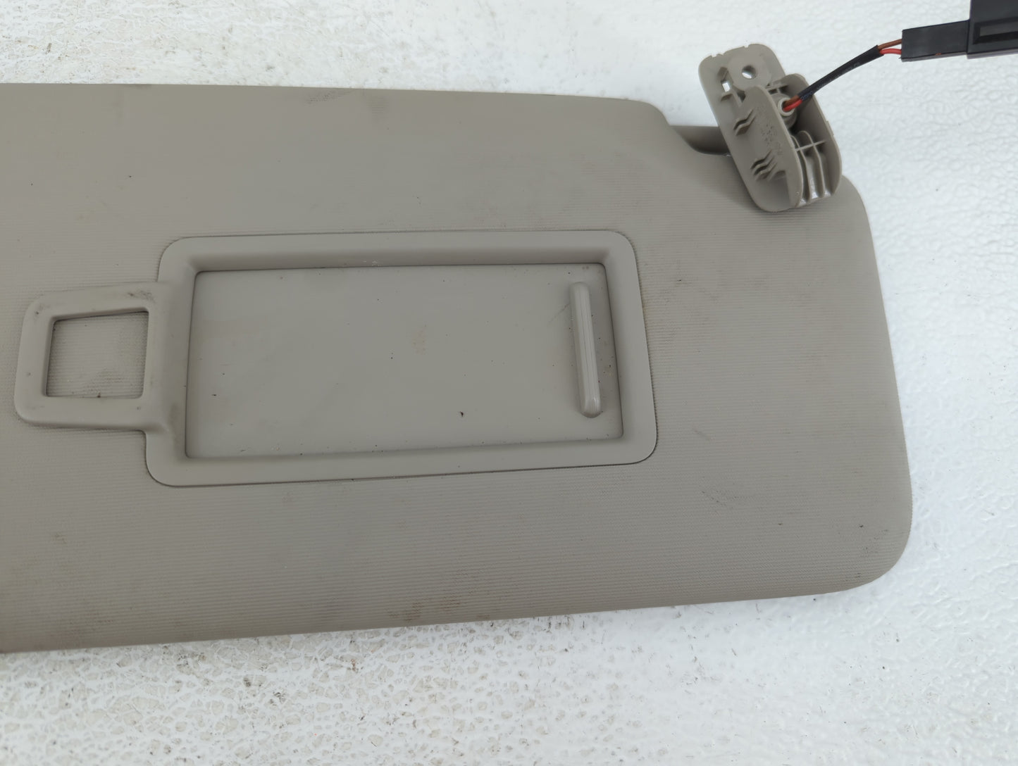 2018-2022 Volkswagen Atlas Sun Visor Shade Replacement Passenger Right Mirror Fits Fits 2018 2019 2020 2021 2022 OEM Used Au