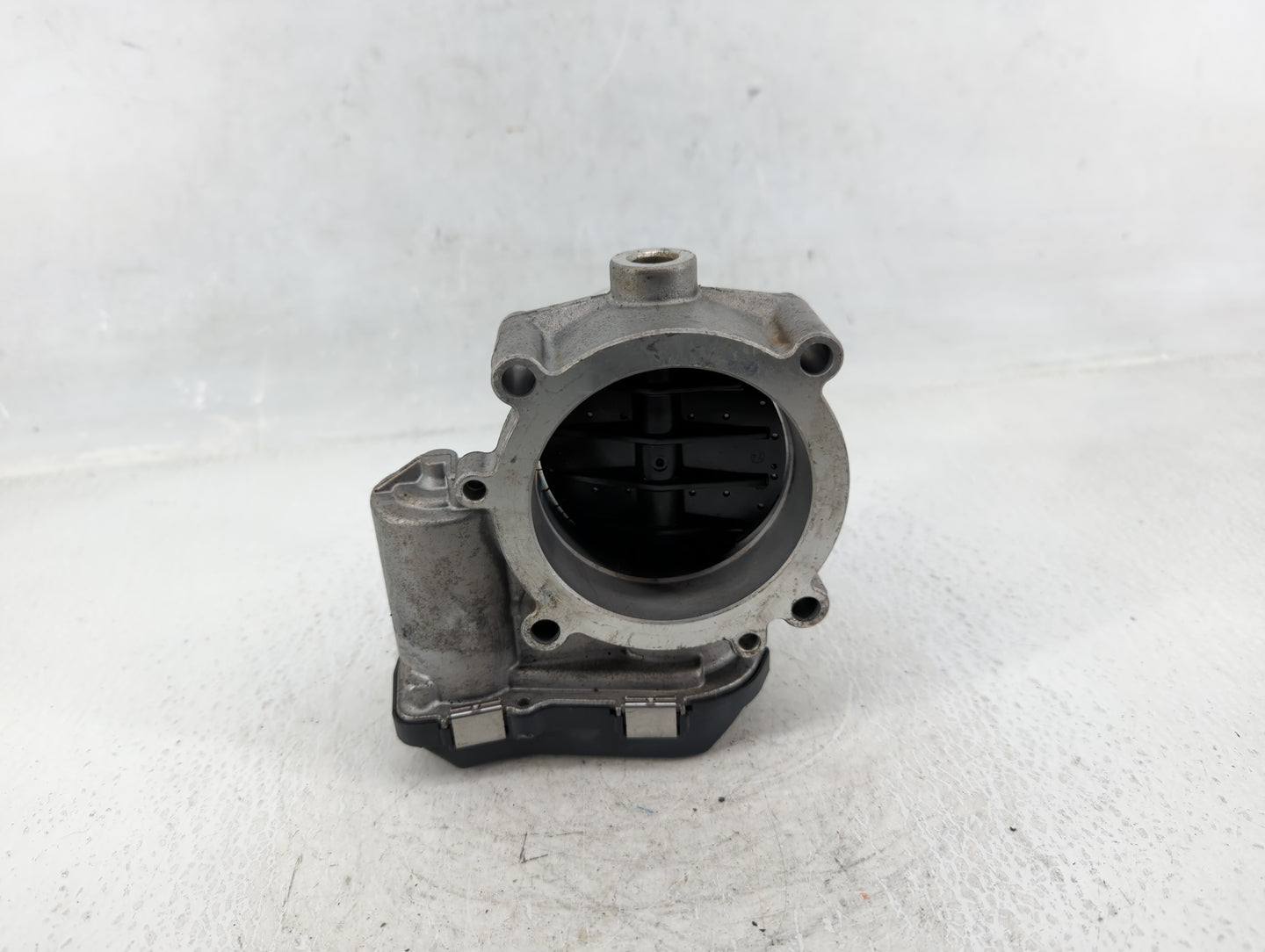 2018-2022 Volkswagen Atlas Throttle Body P/N:03H 133 062 C Fits OEM Used Auto Parts - Oemusedautoparts1.com