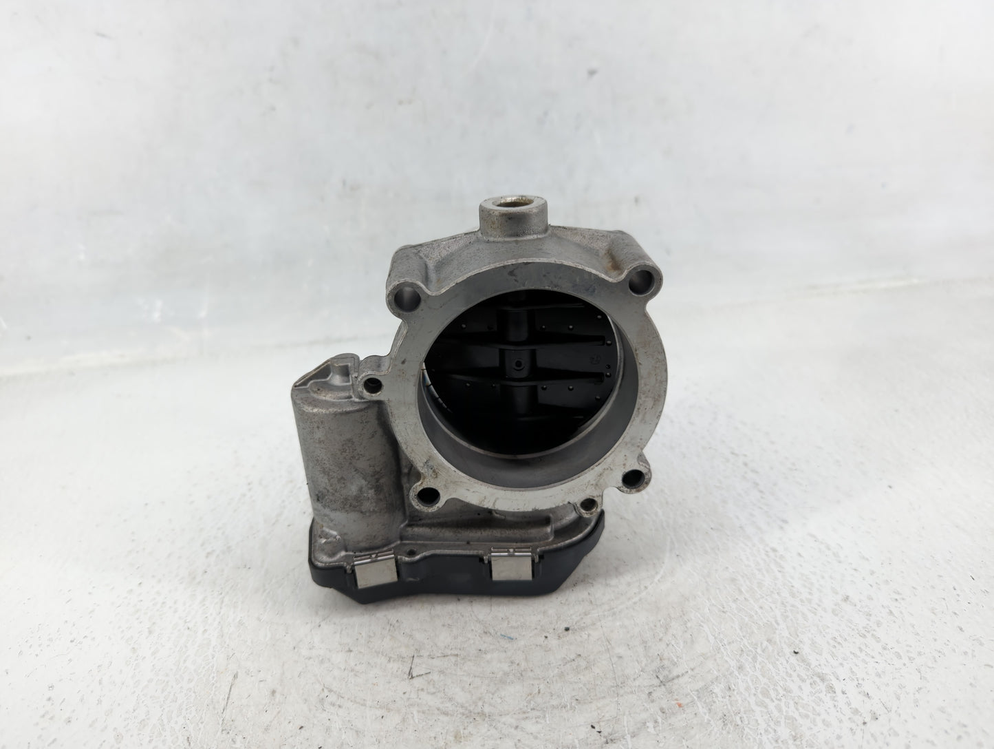 2018-2022 Volkswagen Atlas Throttle Body P/N:03H 133 062 C Fits OEM Used Auto Parts - Oemusedautoparts1.com