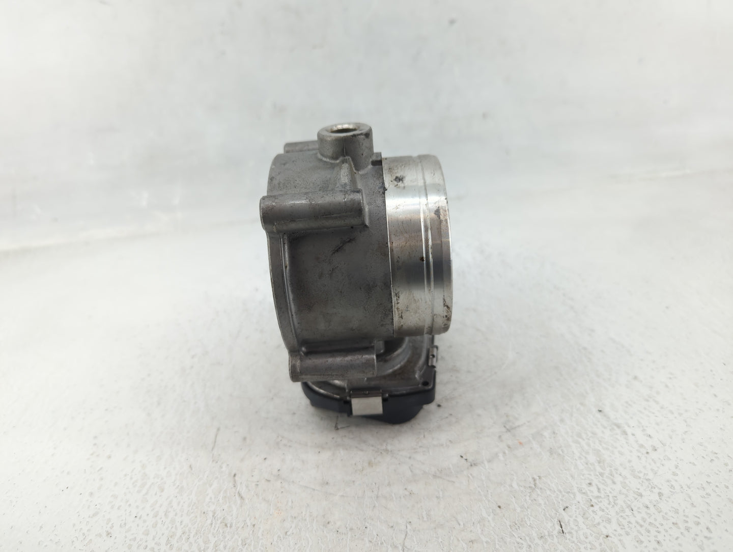 2018-2022 Volkswagen Atlas Throttle Body P/N:03H 133 062 C Fits OEM Used Auto Parts - Oemusedautoparts1.com