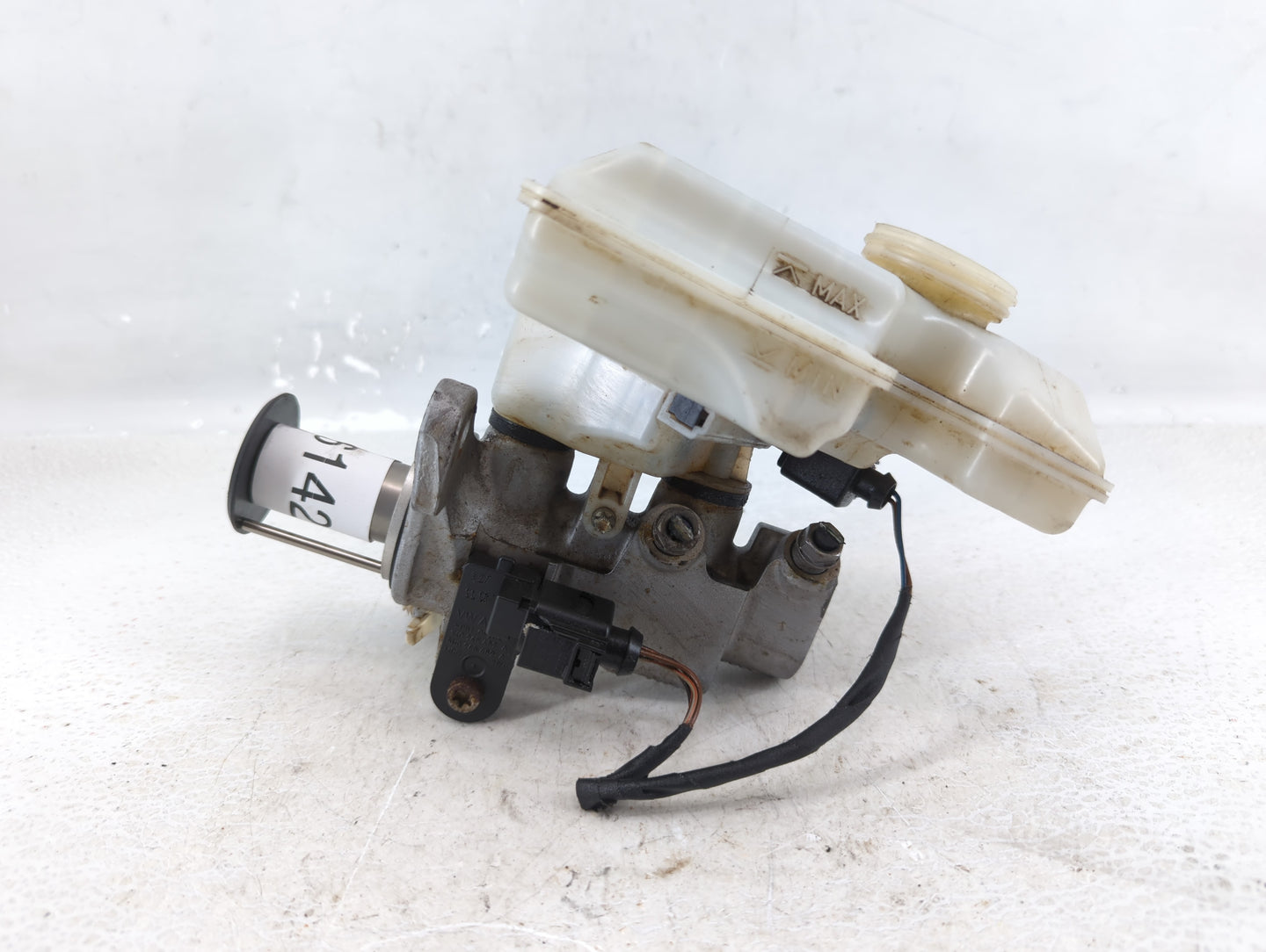 Volkswagen Atlas Brake Master Cylinder - Oemusedautoparts1.com