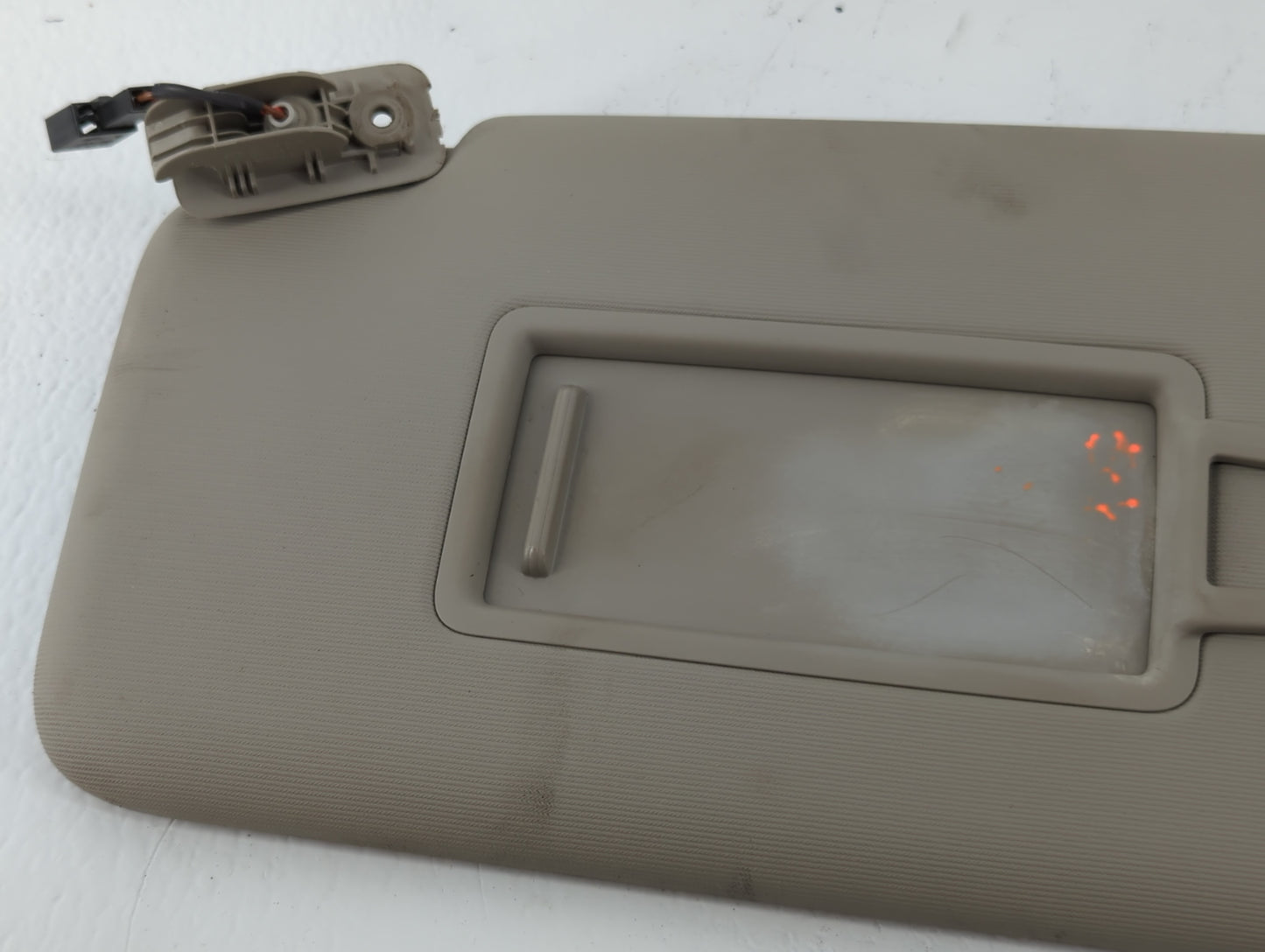 2018-2022 Volkswagen Atlas Sun Visor Shade Replacement Passenger Right Mirror Fits Fits 2018 2019 2020 2021 2022 OEM Used Au