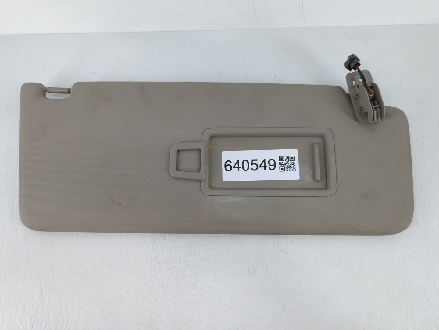 2020-2022 Volkswagen Atlas Sun Visor Shade Replacement Driver Left Mirror Fits Fits 2020 2021 2022 OEM Used Auto Parts - Oem