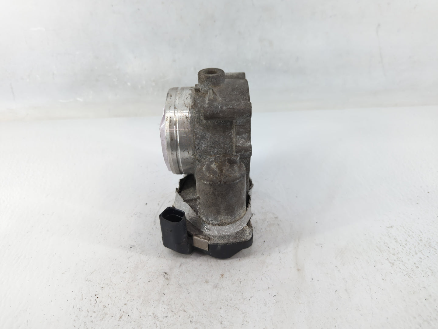 2018-2022 Volkswagen Atlas Throttle Body P/N:03H 133 062 C Fits OEM Used Auto Parts - Oemusedautoparts1.com