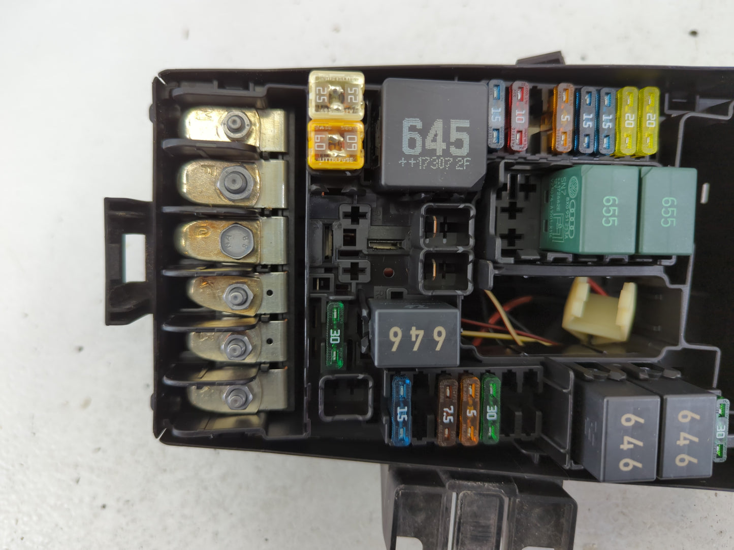 2020-2022 Volkswagen Atlas Fusebox Fuse Box Panel Relay Module P/N:PA6-GB20+GF10 5Q0 907 361 D Fits Fits 2020 2021 2022 OEM 