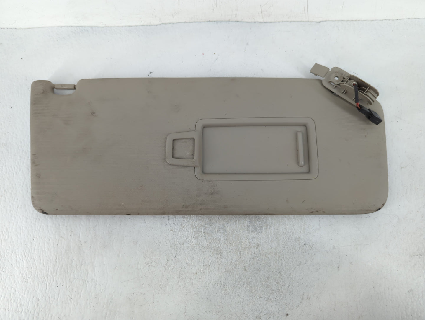 2020-2022 Volkswagen Atlas Sun Visor Shade Replacement Passenger Right Mirror Fits Fits 2020 2021 2022 OEM Used Auto Parts -