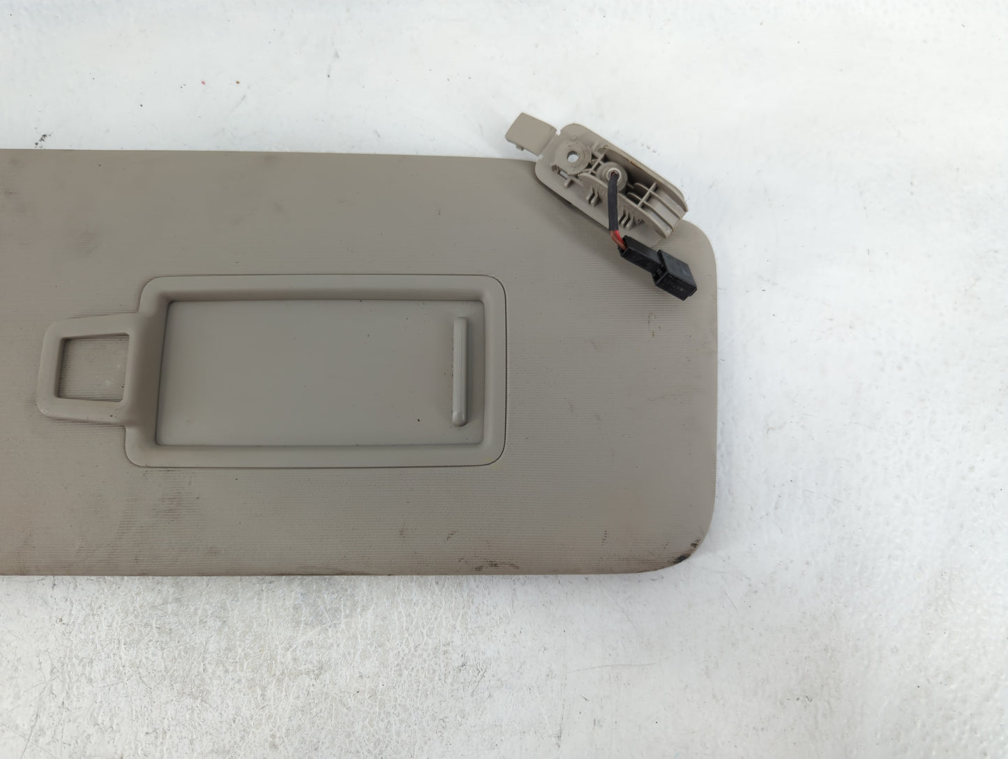 2020-2022 Volkswagen Atlas Sun Visor Shade Replacement Passenger Right Mirror Fits Fits 2020 2021 2022 OEM Used Auto Parts -