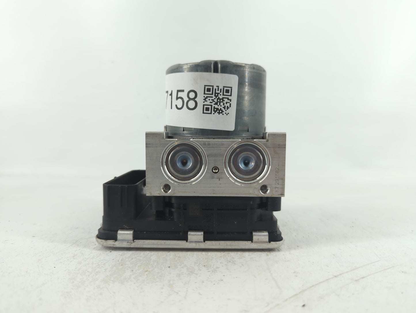 2019 Volkswagen Atlas ABS Pump Control Module Replacement P/N:5Q0 614 517 Fits OEM Used Auto Parts - Oemusedautoparts1.com