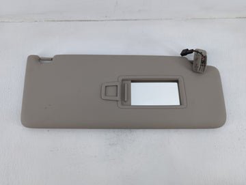 2018-2022 Volkswagen Atlas Sun Visor Shade Replacement Passenger Right Mirror Fits Fits 2018 2019 2020 2021 2022 OEM Used Au