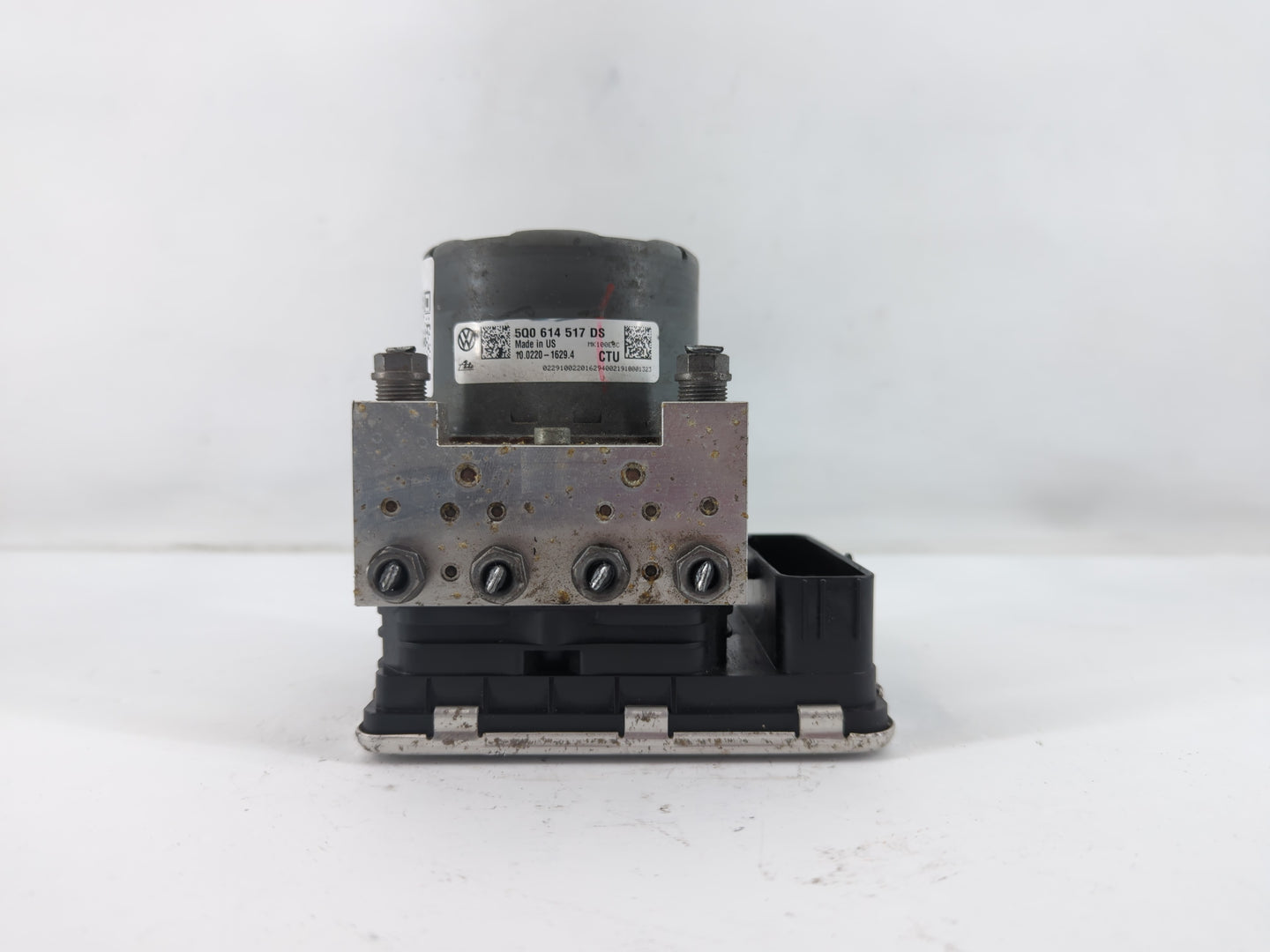 2019 Volkswagen Atlas ABS Pump Control Module Replacement P/N:5Q0 614 517 DS Fits OEM Used Auto Parts - Oemusedautoparts1.co