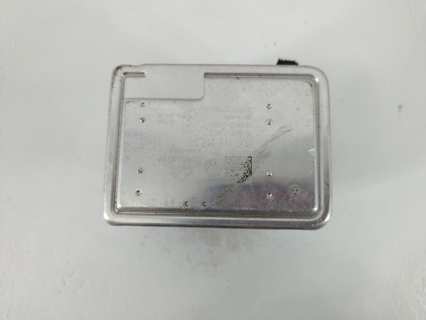 2019 Volkswagen Atlas ABS Pump Control Module Replacement P/N:5Q0 614 517 Fits OEM Used Auto Parts - Oemusedautoparts1.com