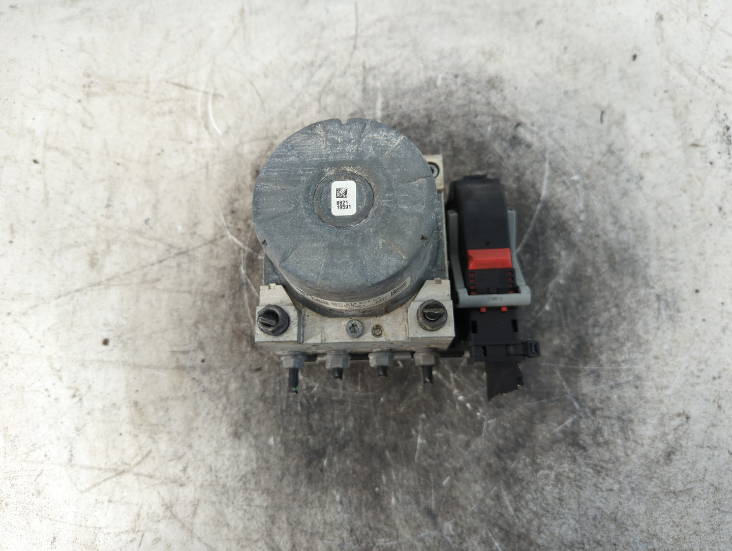 2019 Volkswagen Atlas ABS Pump Control Module Replacement P/N:5Q0 614 517 DT Fits OEM Used Auto Parts - Oemusedautoparts1.co