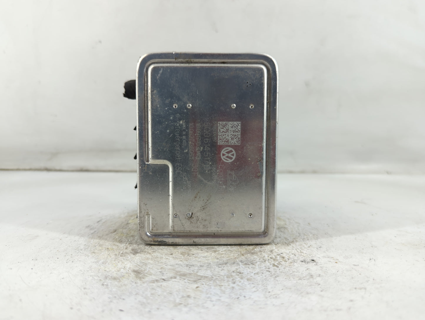 2019 Volkswagen Atlas ABS Pump Control Module Replacement P/N:5Q0 614 517 DT Fits OEM Used Auto Parts - Oemusedautoparts1.co
