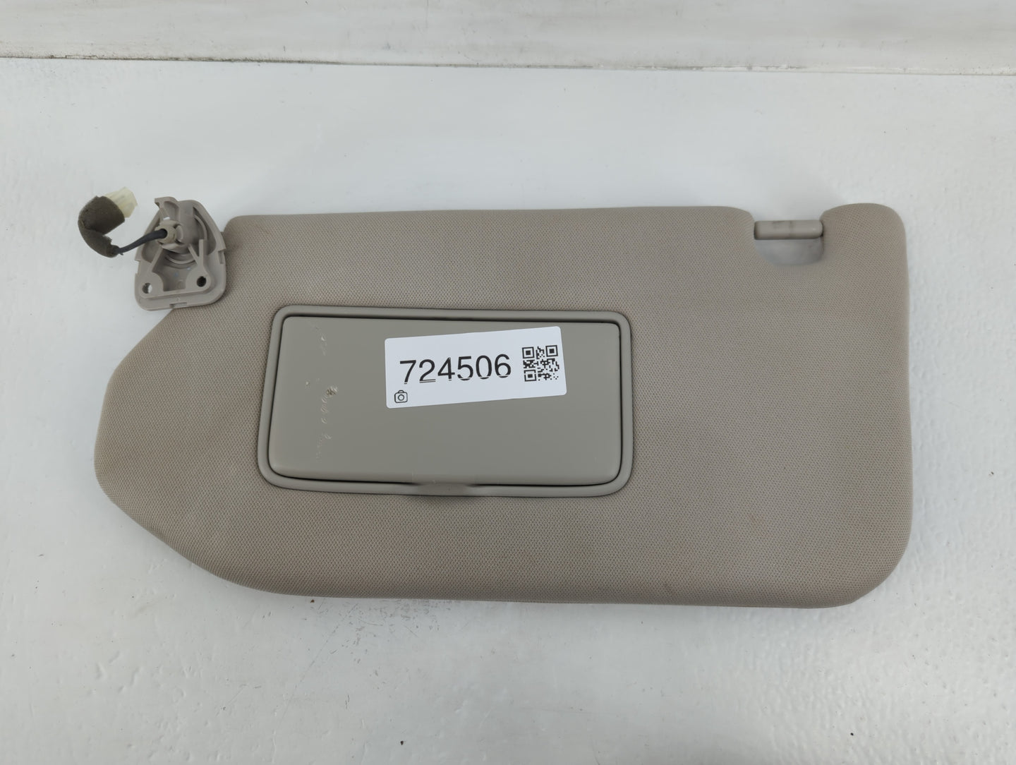 2020-2022 Volkswagen Atlas Cross Sport Sun Visor Shade Replacement Driver Left Mirror Fits Fits 2020 2021 2022 OEM Used Auto