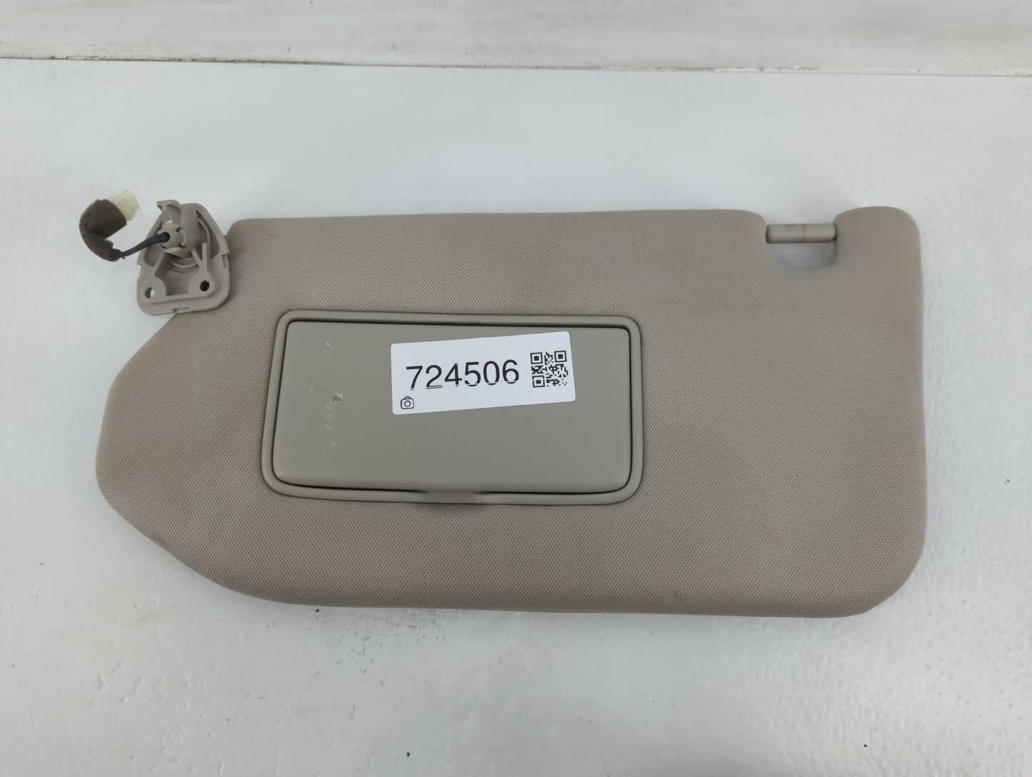 2020-2022 Volkswagen Atlas Cross Sport Sun Visor Shade Replacement Driver Left Mirror Fits Fits 2020 2021 2022 OEM Used Auto