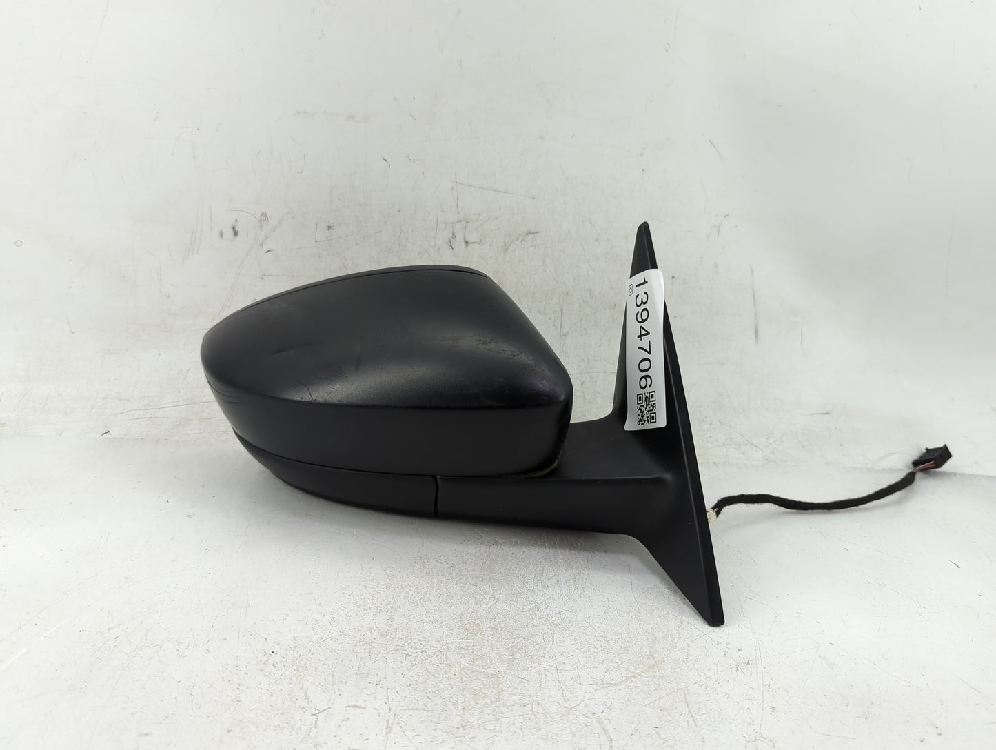2012-2019 Volkswagen Beetle Passenger Side View Mirror - Right Door Mirror OEM Used - Oemusedautoparts1.com