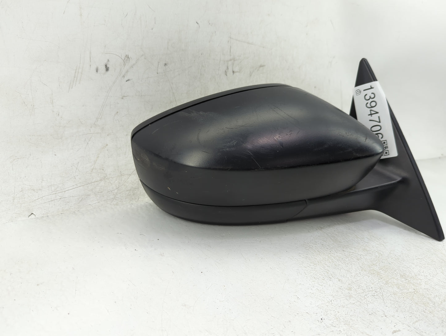 2012-2019 Volkswagen Beetle Passenger Side View Mirror - Right Door Mirror OEM Used - Oemusedautoparts1.com