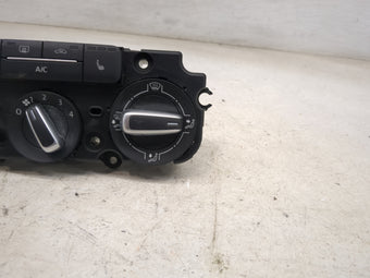 compare product 2017-2019 Volkswagen Beetle Climate Control Module Temperature AC/Heater Replacement P/N:5C0820047DC 90151-908/0009 Fits OEM Used Auto Parts