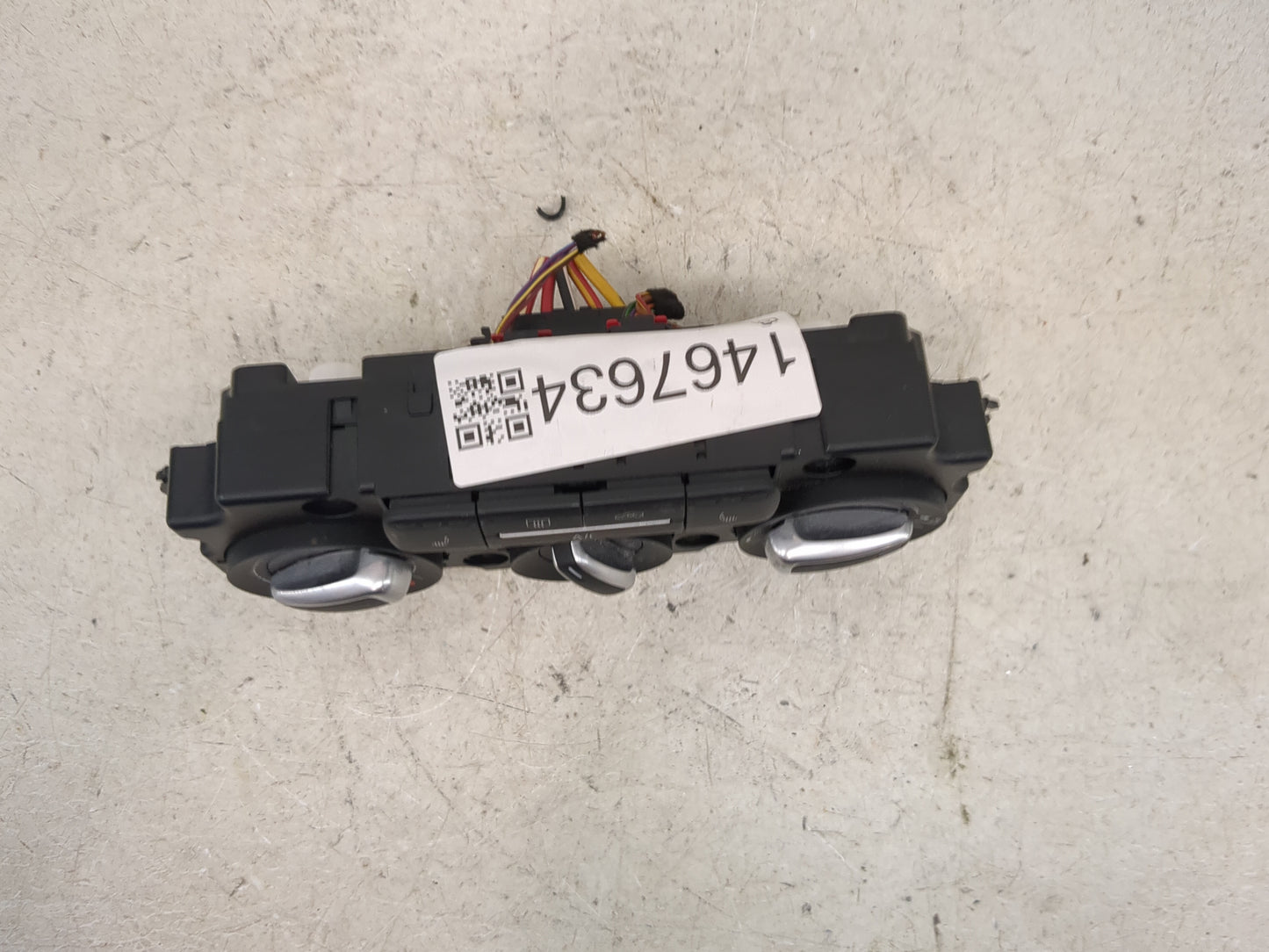 2017-2019 Volkswagen Beetle Climate Control Module Temperature AC/Heater Replacement P/N:5C0820047DC 90151-908/0009 Fits OEM