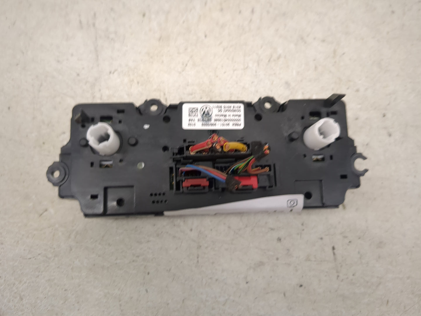 2017-2019 Volkswagen Beetle Climate Control Module Temperature AC/Heater Replacement P/N:5C0820047DC 90151-908/0009 Fits OEM