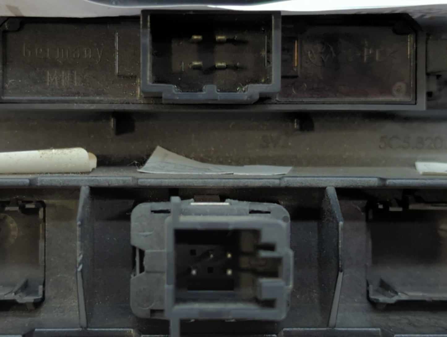 2019 Volkswagen Beetle Dash Trim Panel Oem 5c5 820 073 - Oemusedautoparts1.com