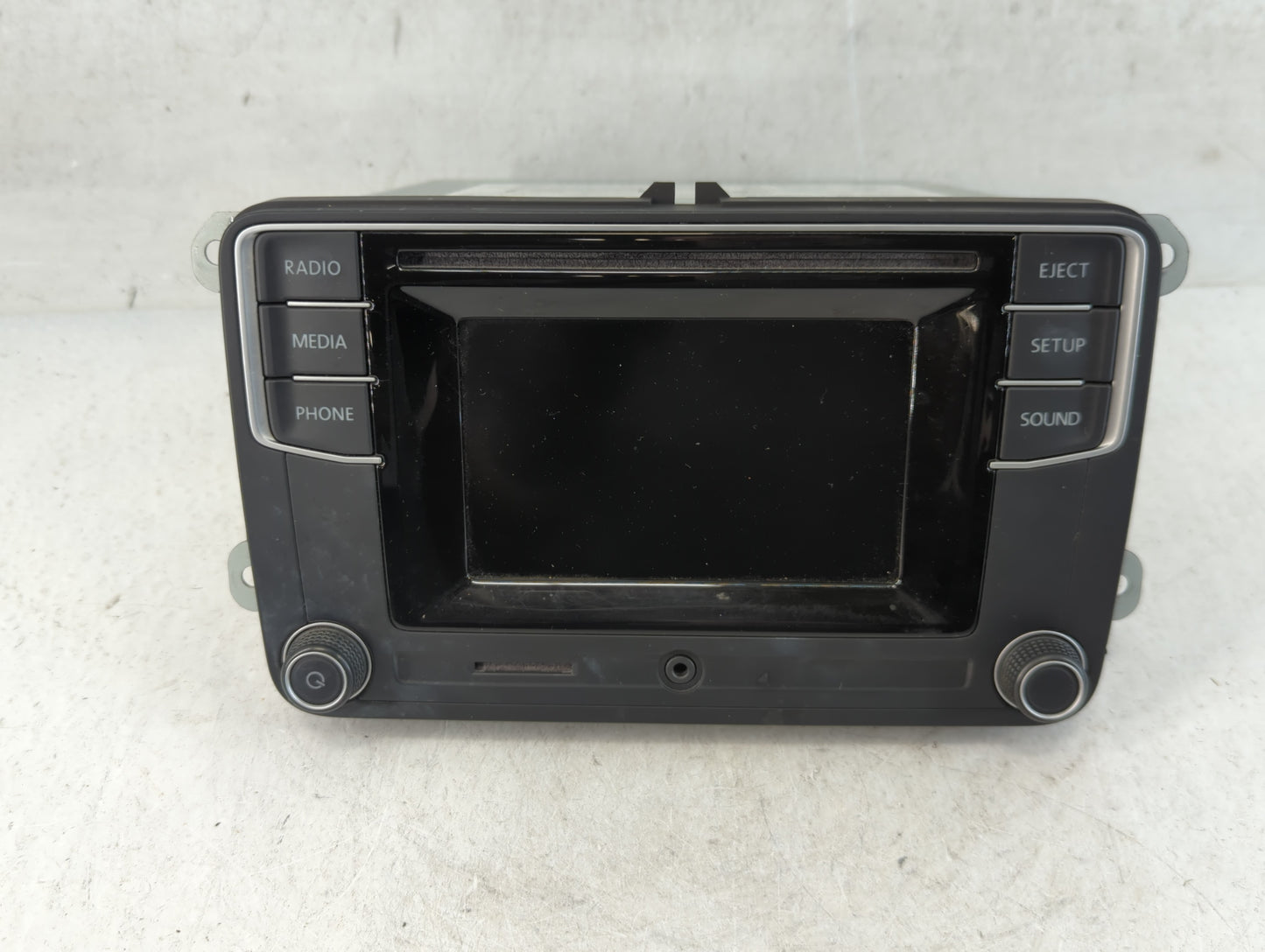 2018-2019 Volkswagen Beetle Radio AM FM Cd Player Receiver Replacement P/N:561 035 150 B Fits Fits 2018 2019 OEM Used Auto P
