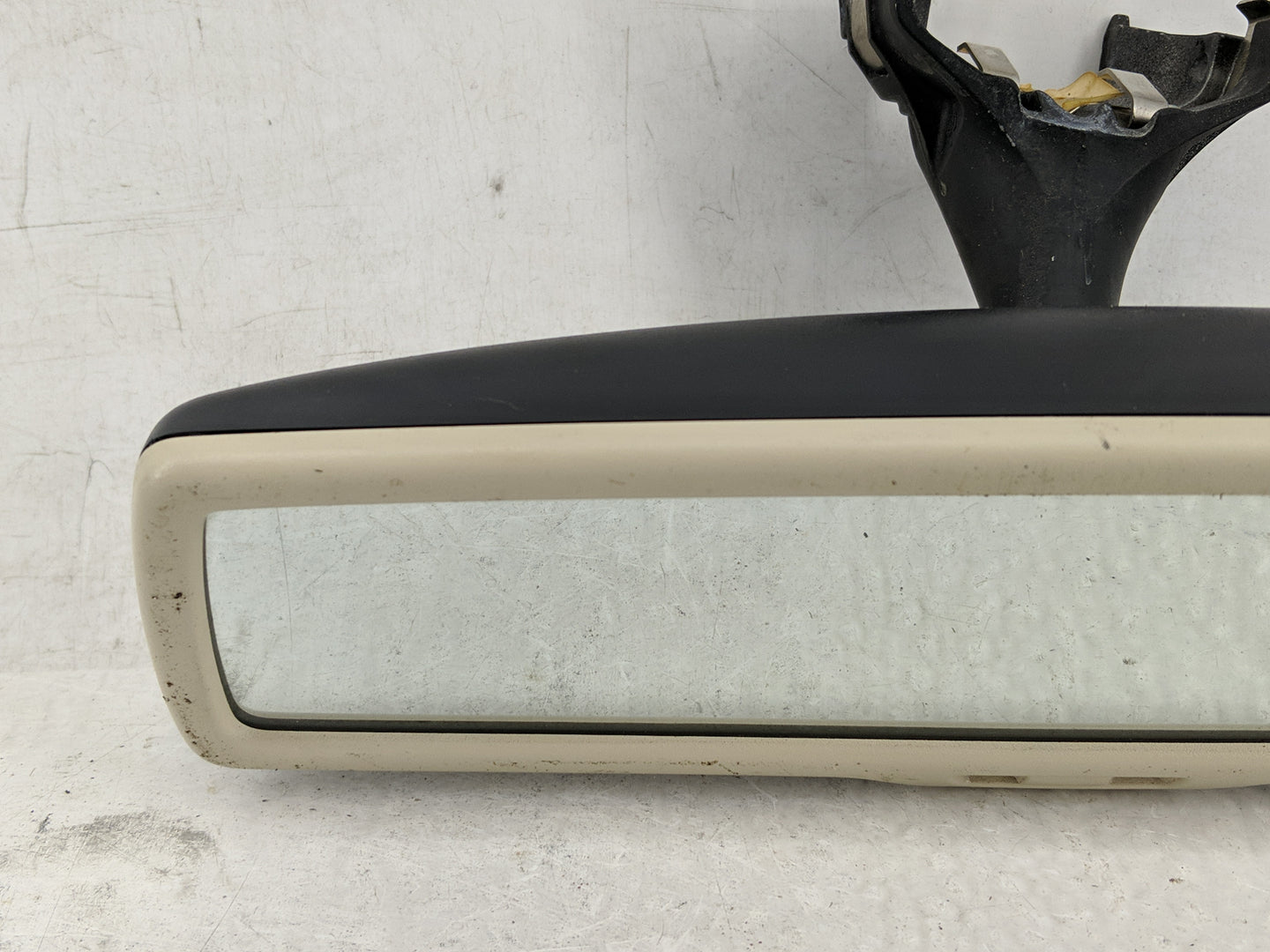 2009-2012 Volkswagen Cc Interior Rear View Mirror Replacement OEM P/N:E11026141 Fits OEM Used Auto Parts - Oemusedautoparts1