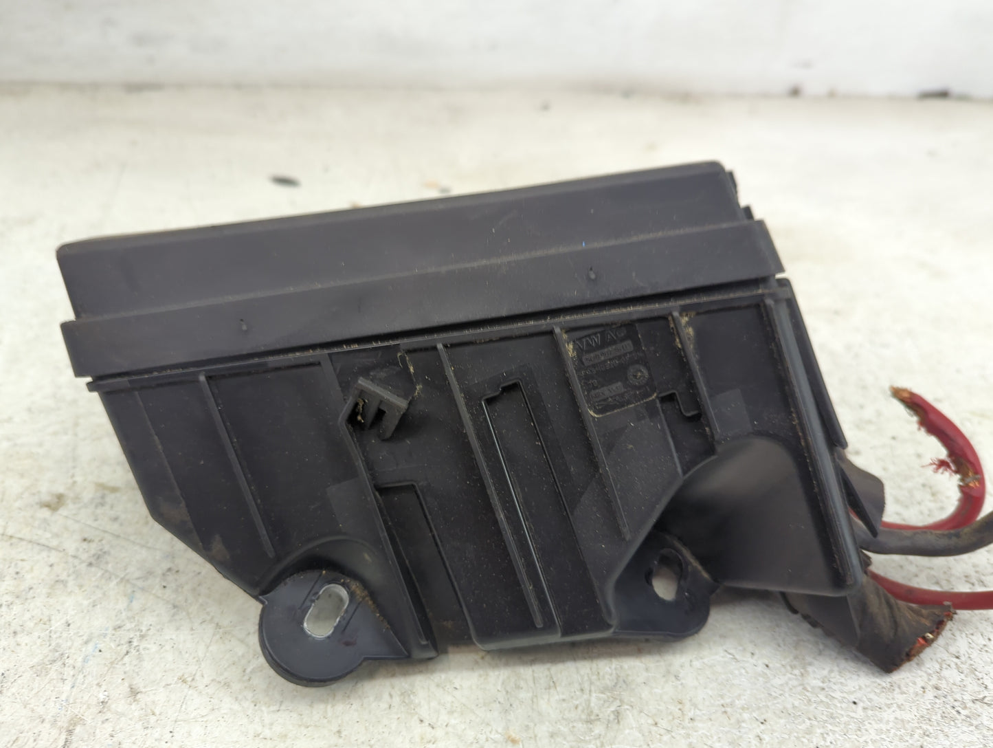 2015-2019 Volkswagen Golf Fusebox Fuse Box Panel Relay Module P/N:5Q0 907 361 D Fits Fits 2015 2016 2017 2018 2019 2020 2021