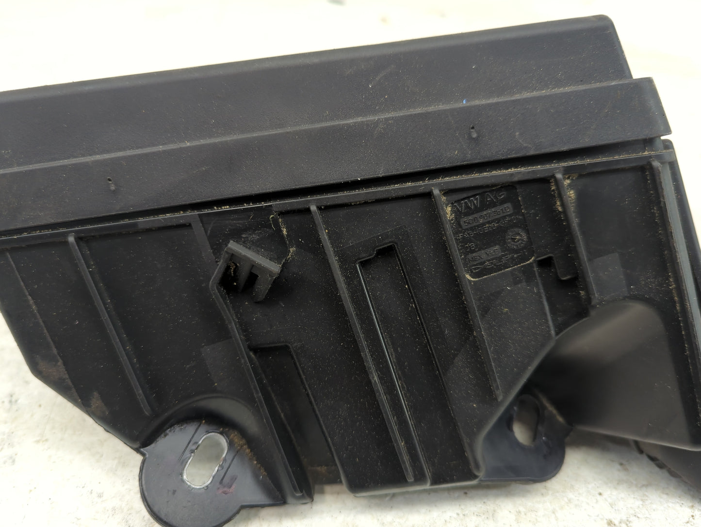 2015-2019 Volkswagen Golf Fusebox Fuse Box Panel Relay Module P/N:5Q0 907 361 D Fits Fits 2015 2016 2017 2018 2019 2020 2021