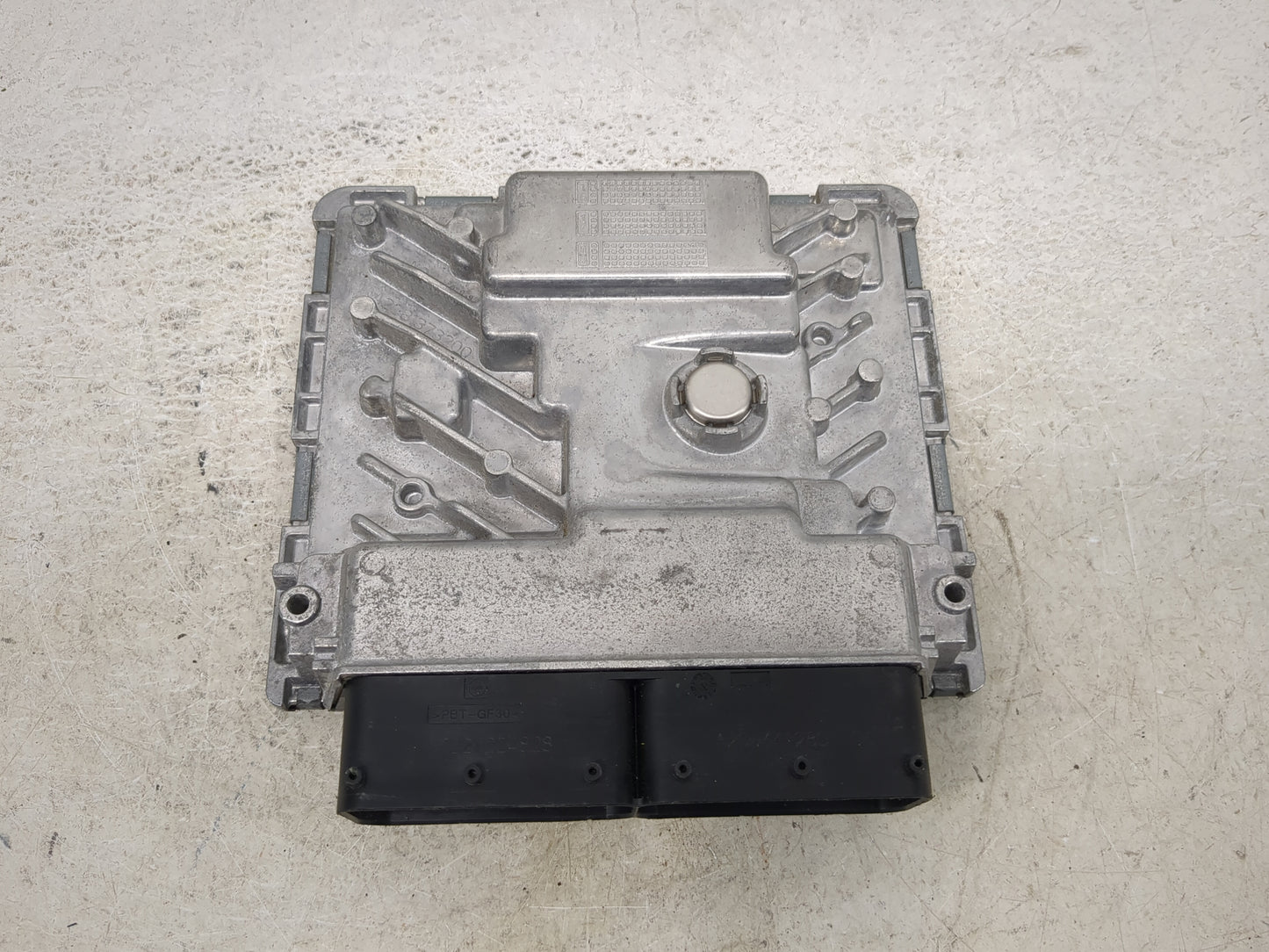 2019 Volkswagen Golf PCM Engine Control Computer ECU ECM PCU OEM P/N:06K 907 425 B Fits OEM Used Auto Parts - Oemusedautopar