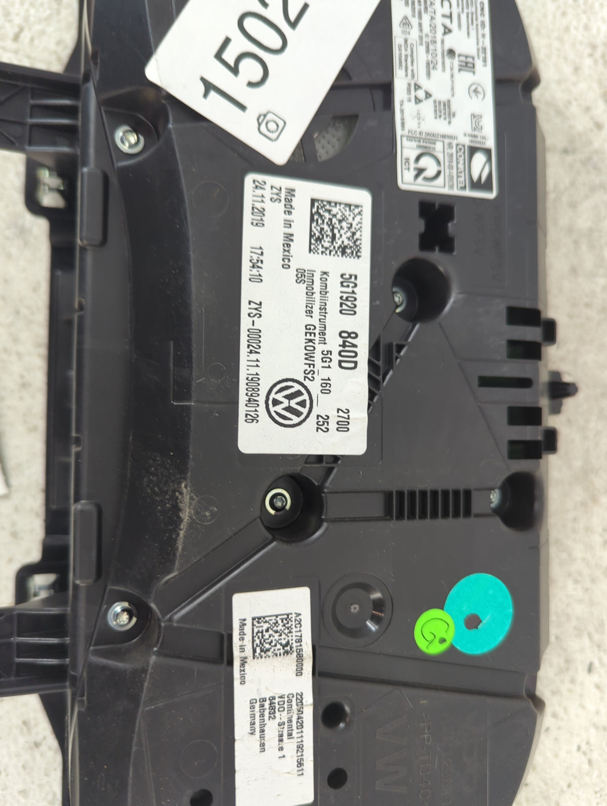 2018-2019 Volkswagen Golf Instrument Cluster Speedometer Gauges P/N:5G1920840D Miles: Fits Fits 2018 2019 OEM Used Auto Part
