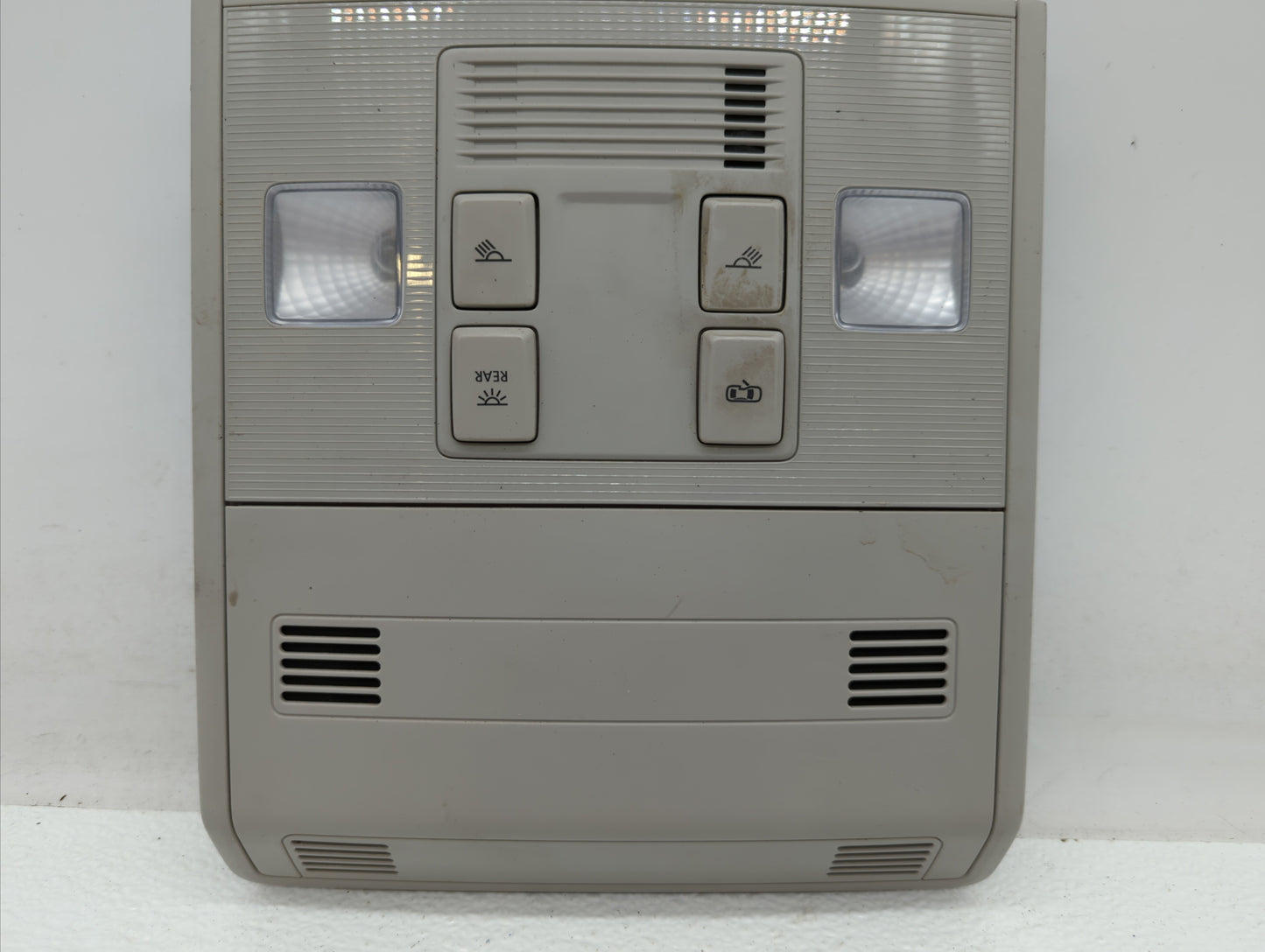 2019 Volkswagen Golf Overhead Roof Console - Oemusedautoparts1.com